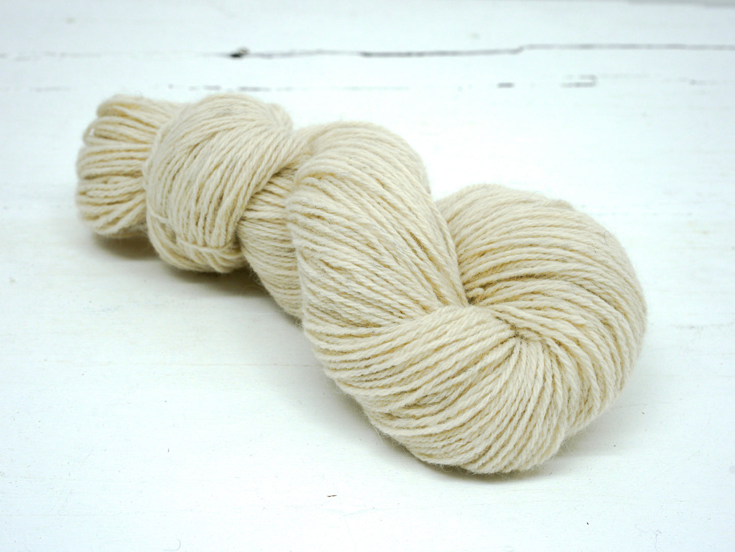 Samoyed Dog Wool Blend Yarn – 60% Wool, 40 Samoyed Dog Fur - 230 m DK