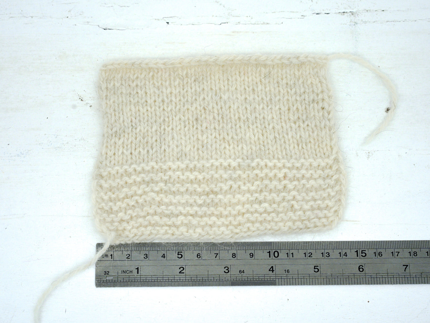 Samoyed Dog Wool Blend Yarn – 60% Wool, 40 Samoyed Dog Fur - 230 m DK