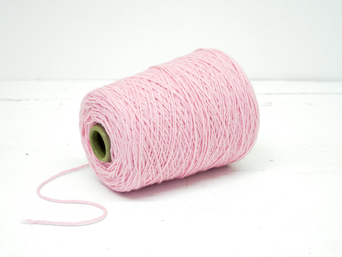 Pink 100% wool yarn for tufting gun - 507