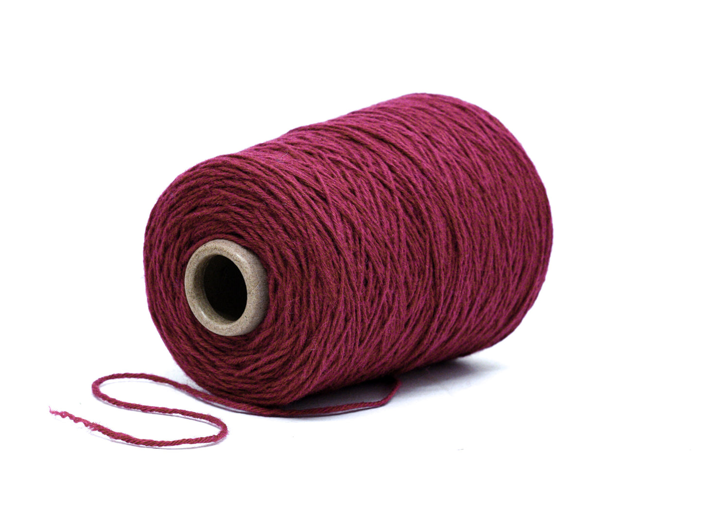 Berry pink Carpet wool in cone - 540