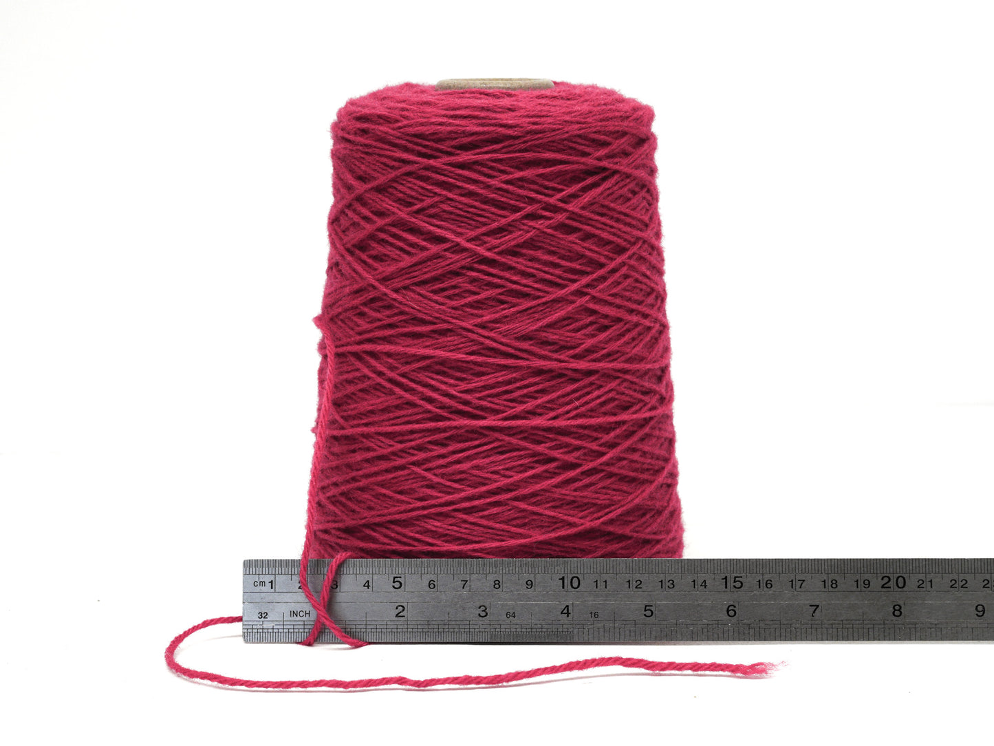 Raspberry wool yarn in cone - 555