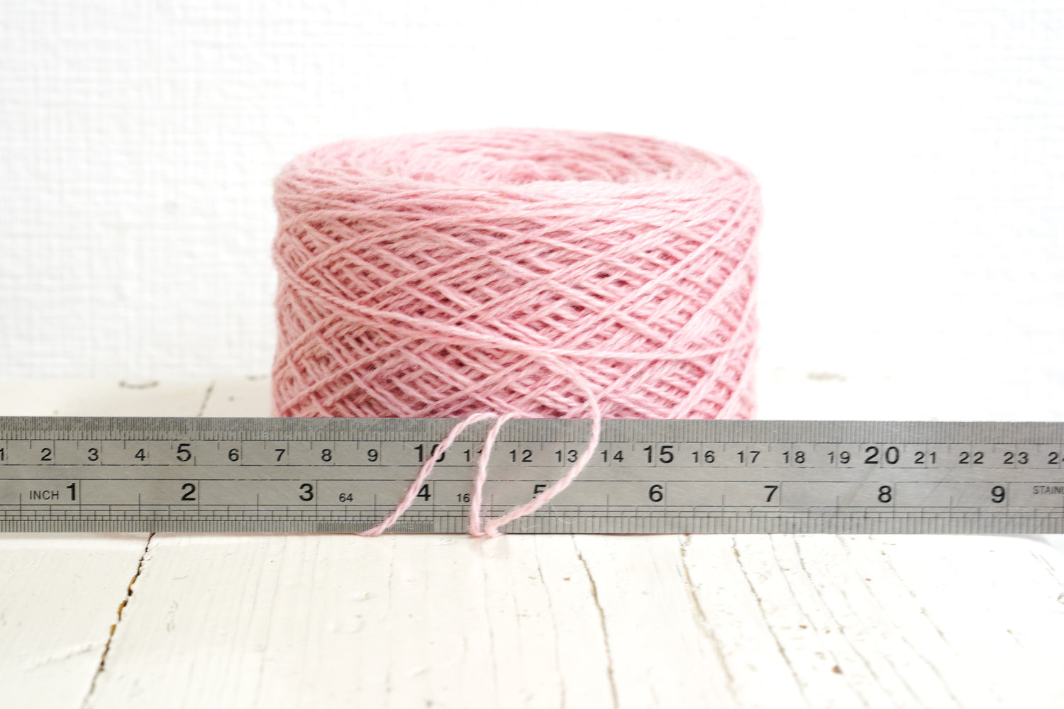 Soft rose wool in a cone - 522 color