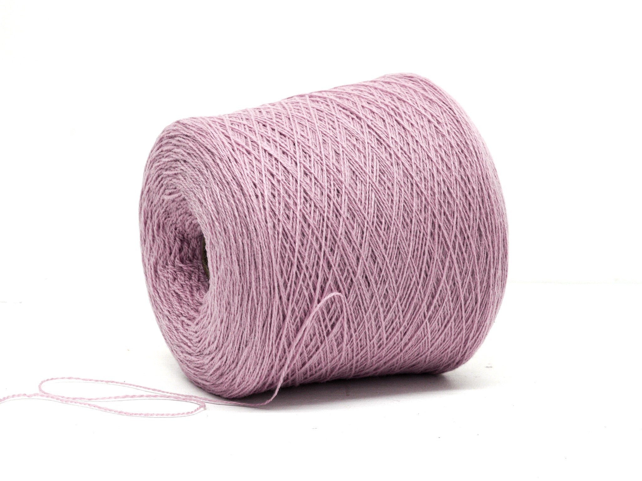 Light Ash rose soft merino wool in cone - 900g / 31,7oz.