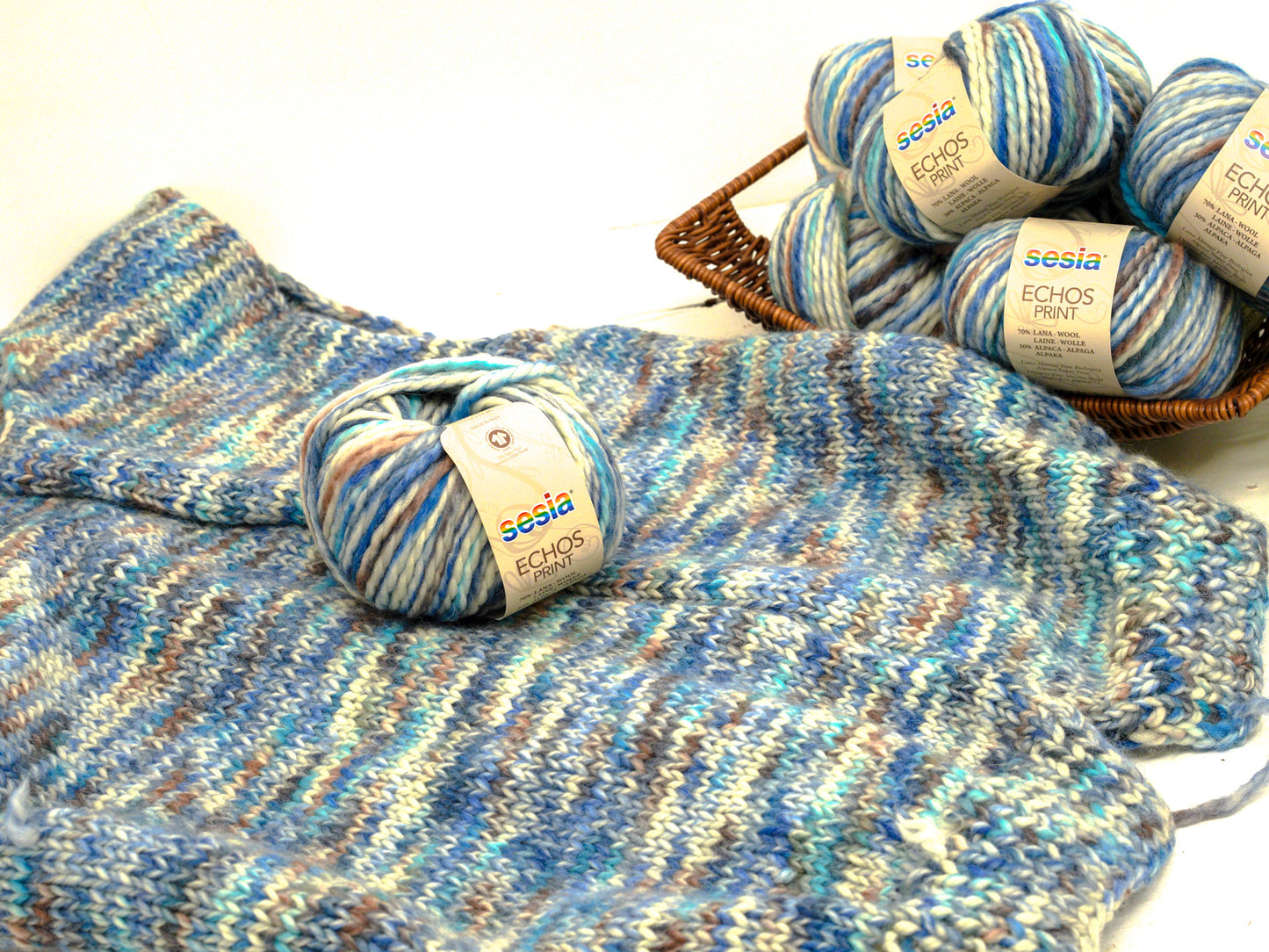 Blue Hand-Dyed style Wool Alpaca Yarn - Bulky Knit 50g/50m - SESIA