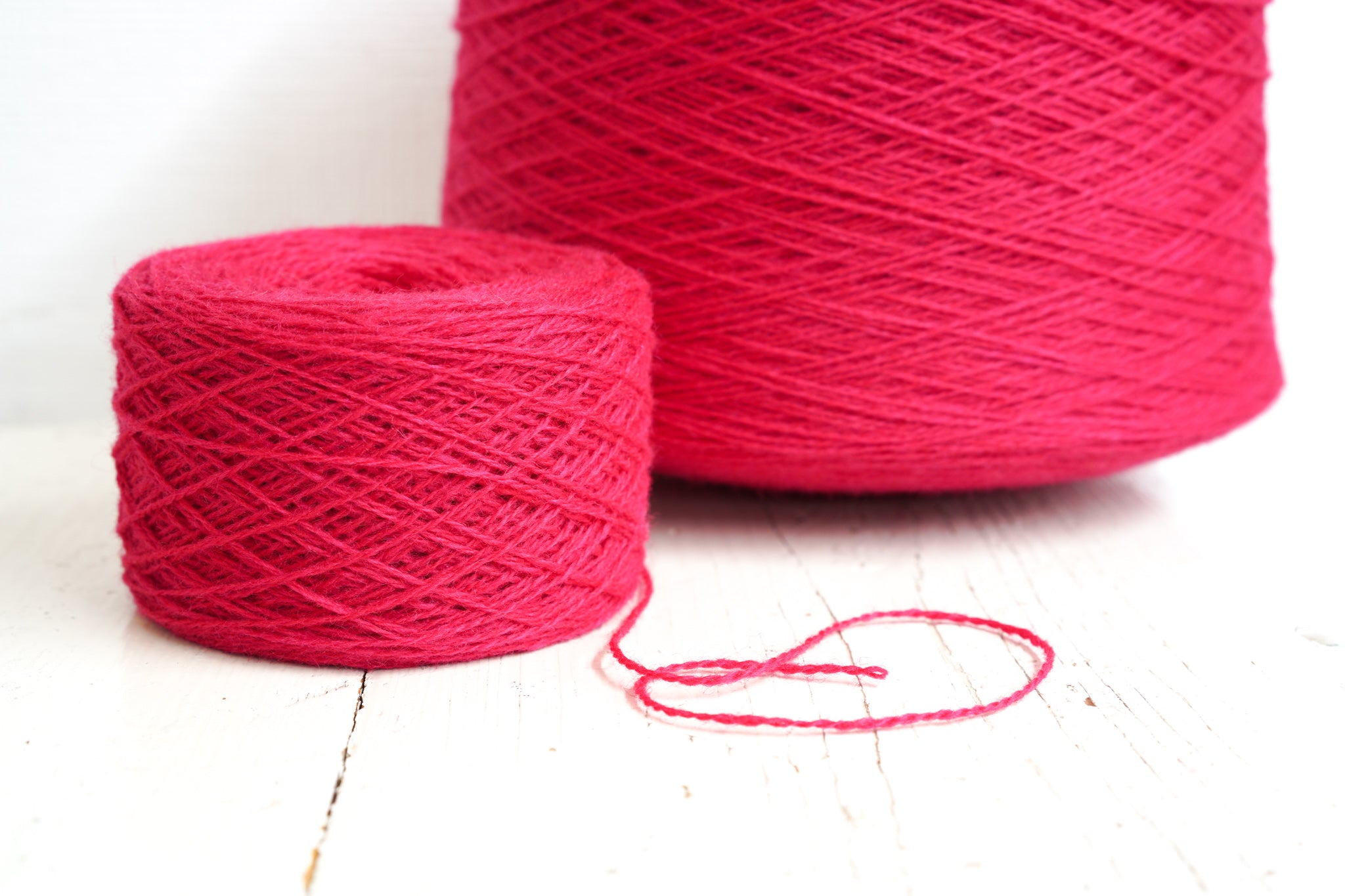 Cyclamen wool in cone - 555