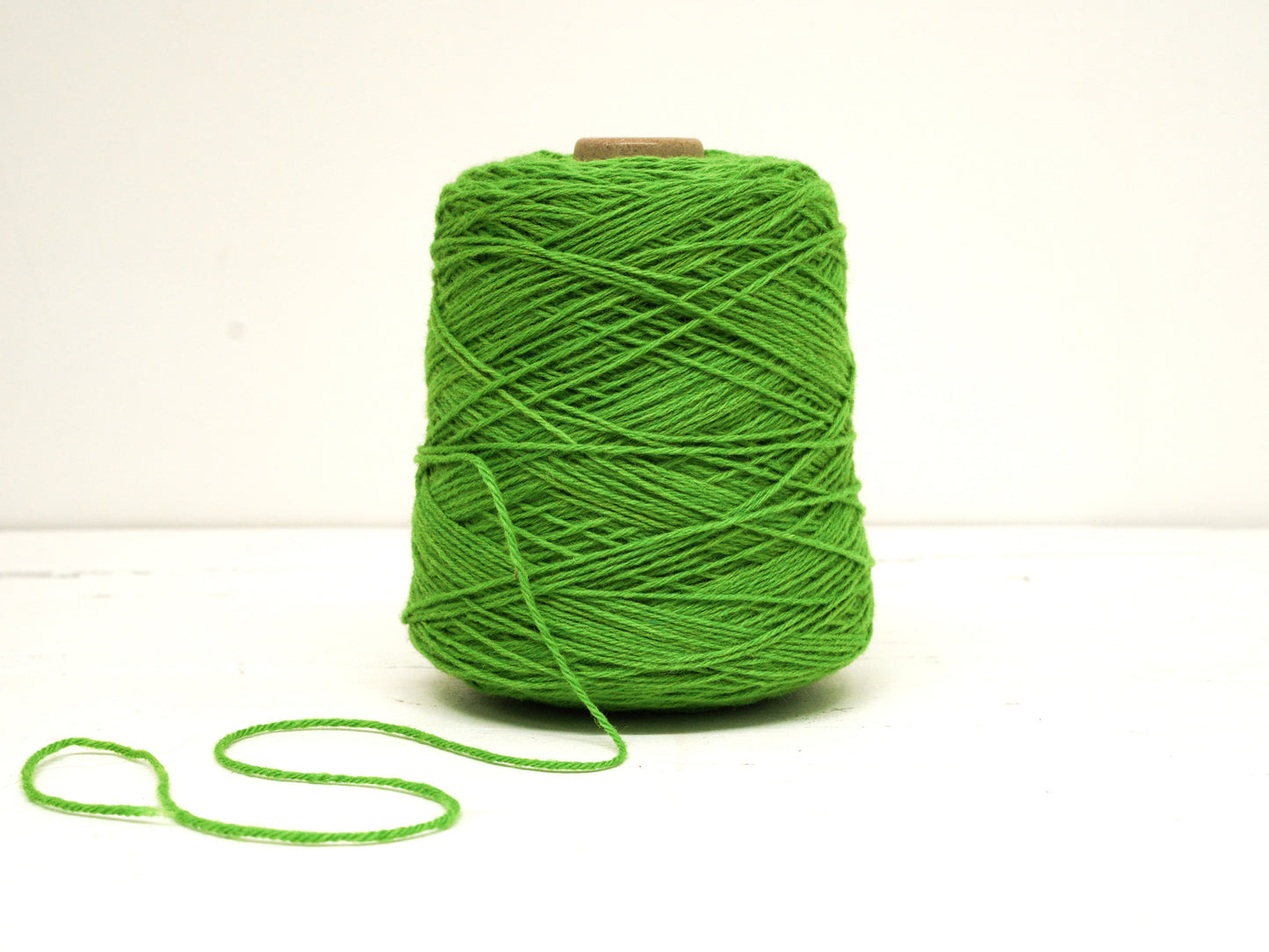Green melange Carpet wool in cone - 60