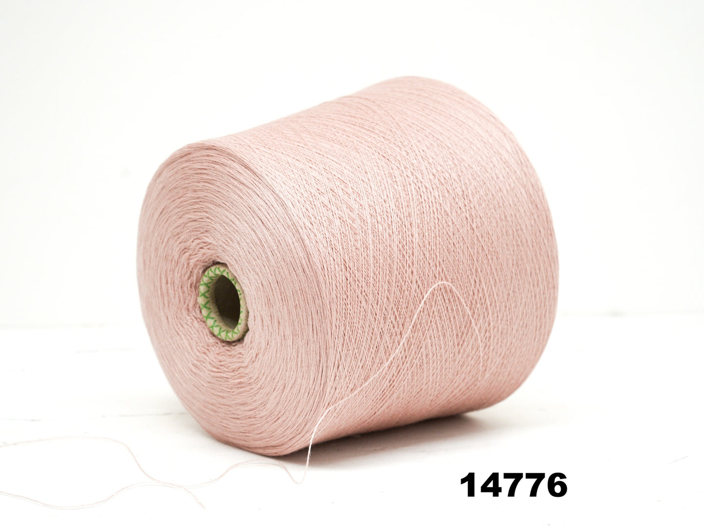 Powder rose - 14776 - 100% Extra Fine Merino Wool - Ultra Thin Lace - 100g/3.5oz