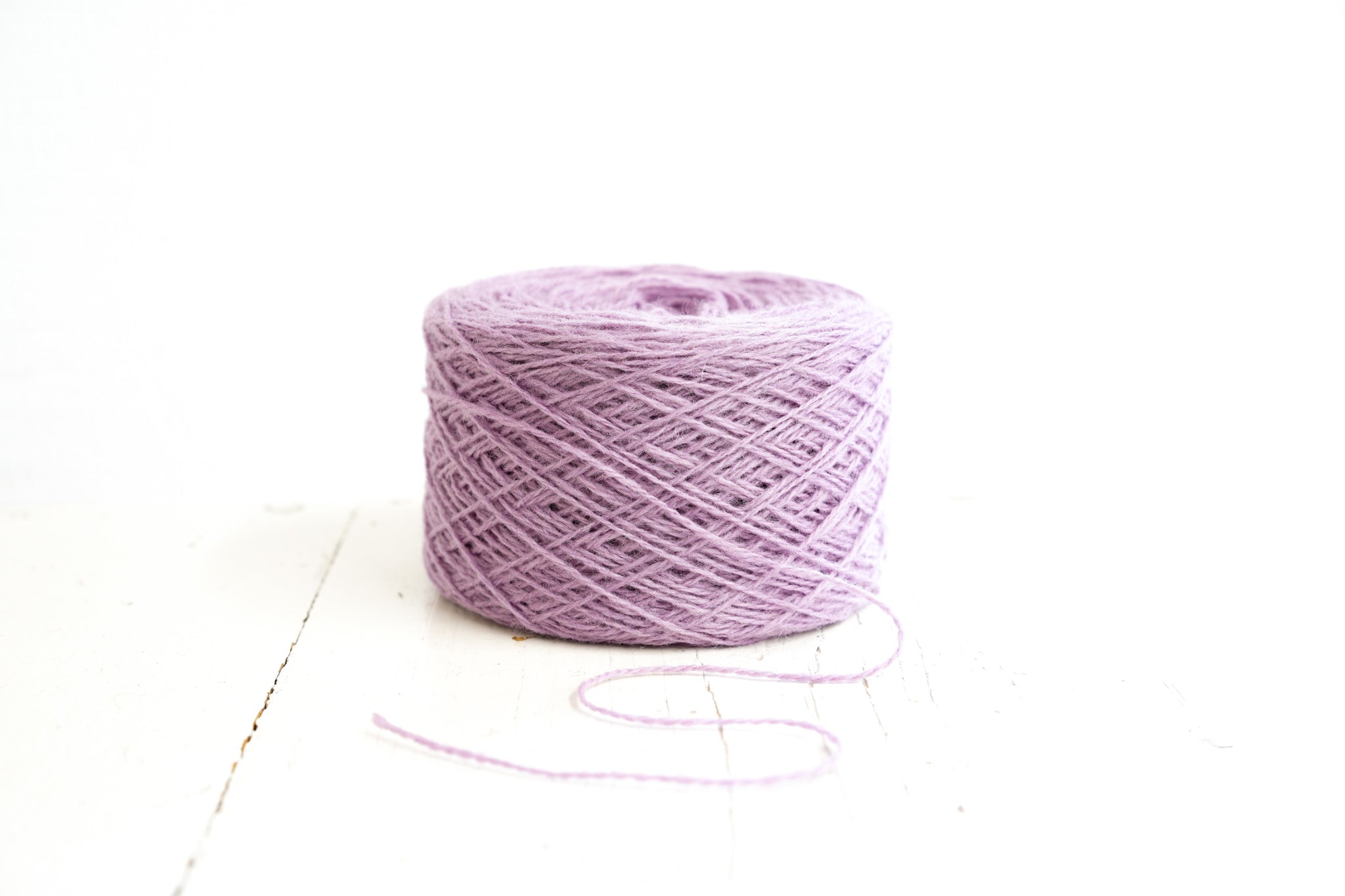 Lilac wool yarn cone - 250 color
