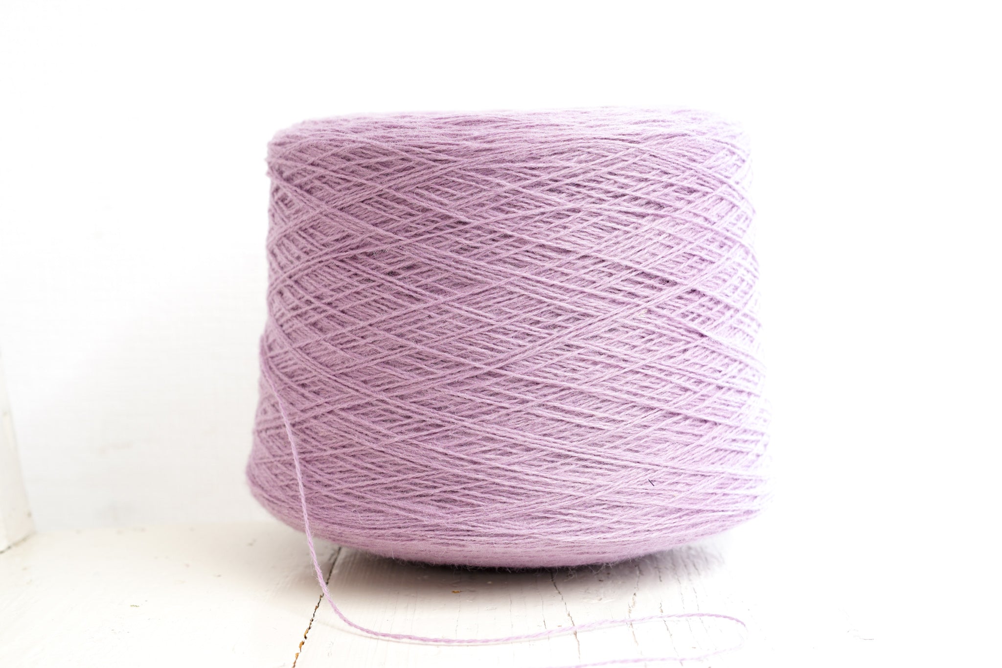 Lilac wool yarn cone - 250 color