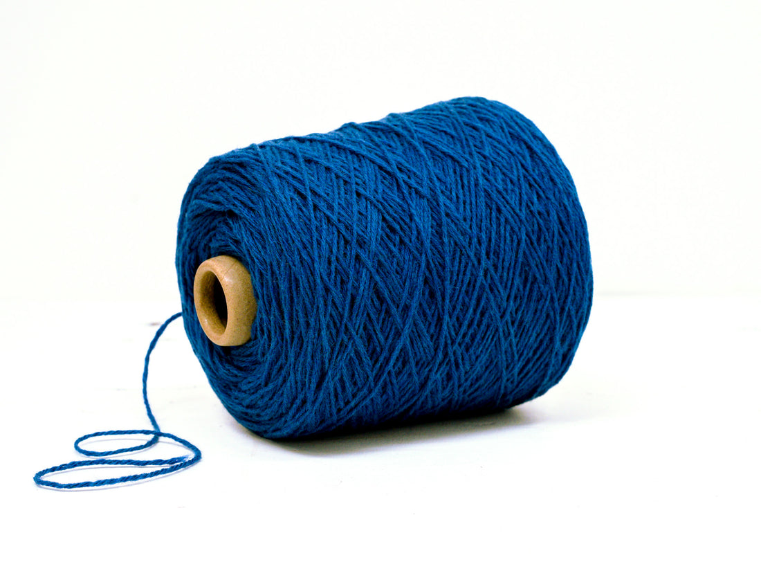 Jeansblau Teppichwolle auf Konus - 20 Neu