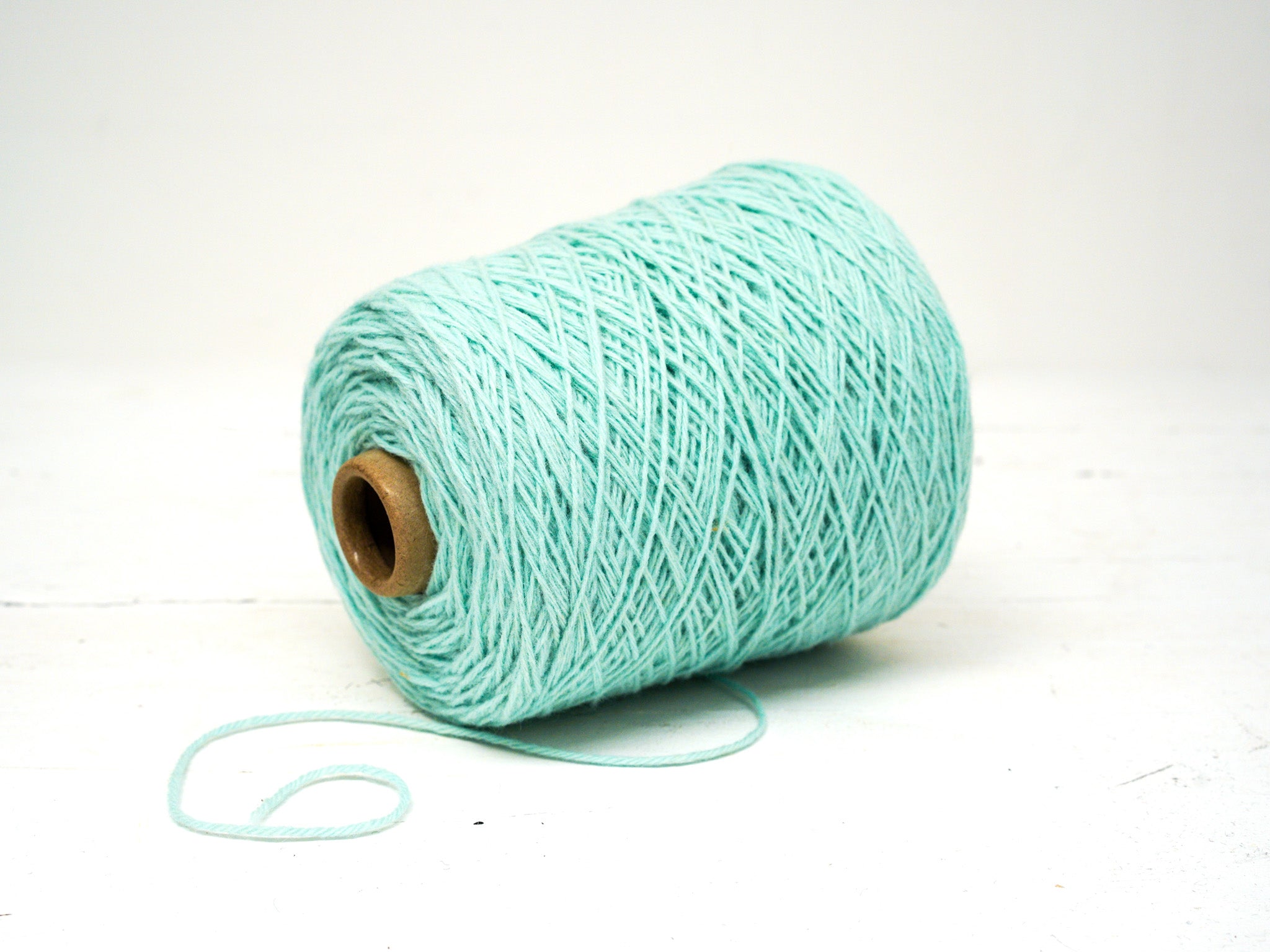 Mint blue - Carpet wool in cone - 19 NEW