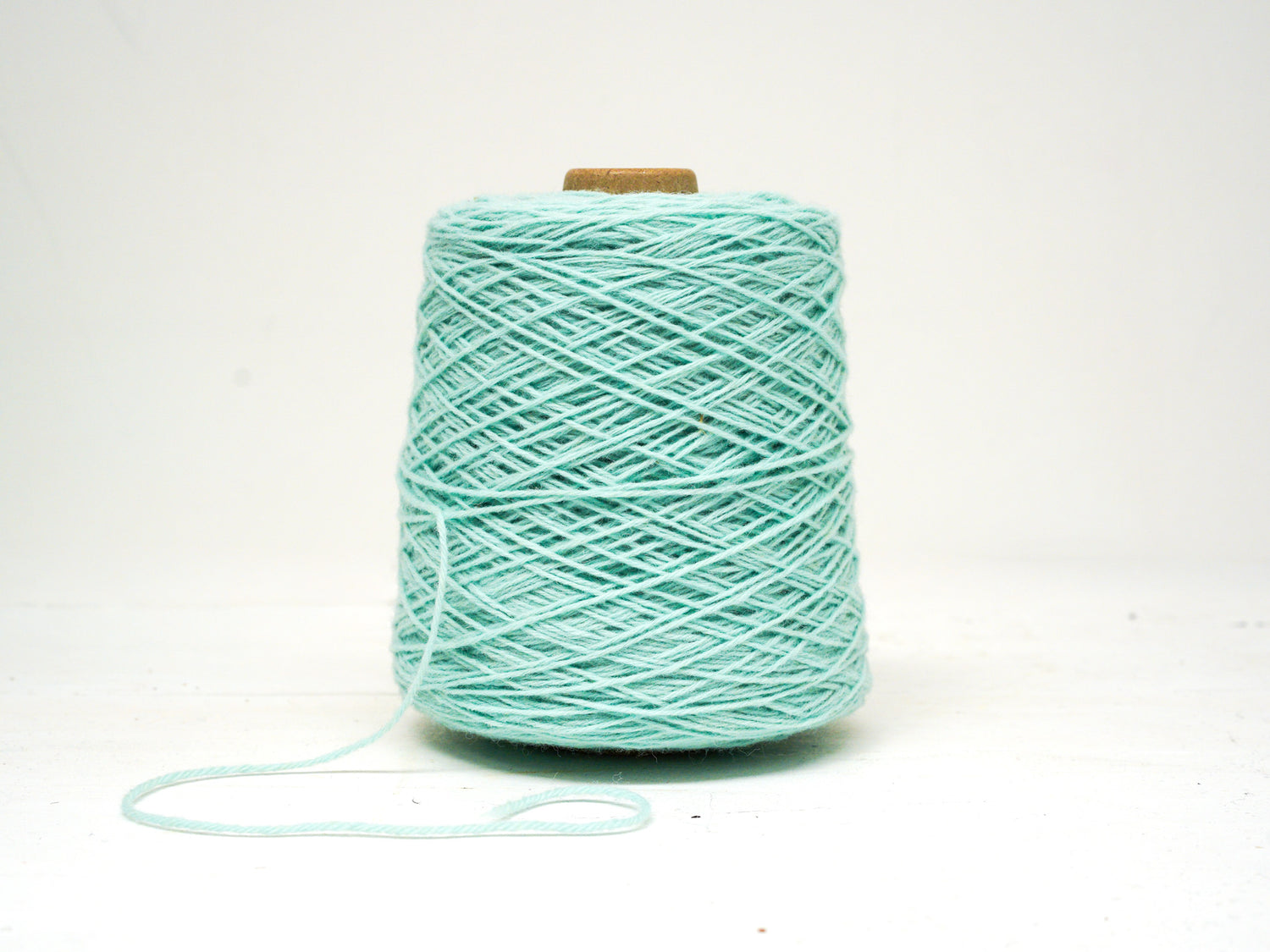 Mint blue - Carpet wool in cone - 19 NEW