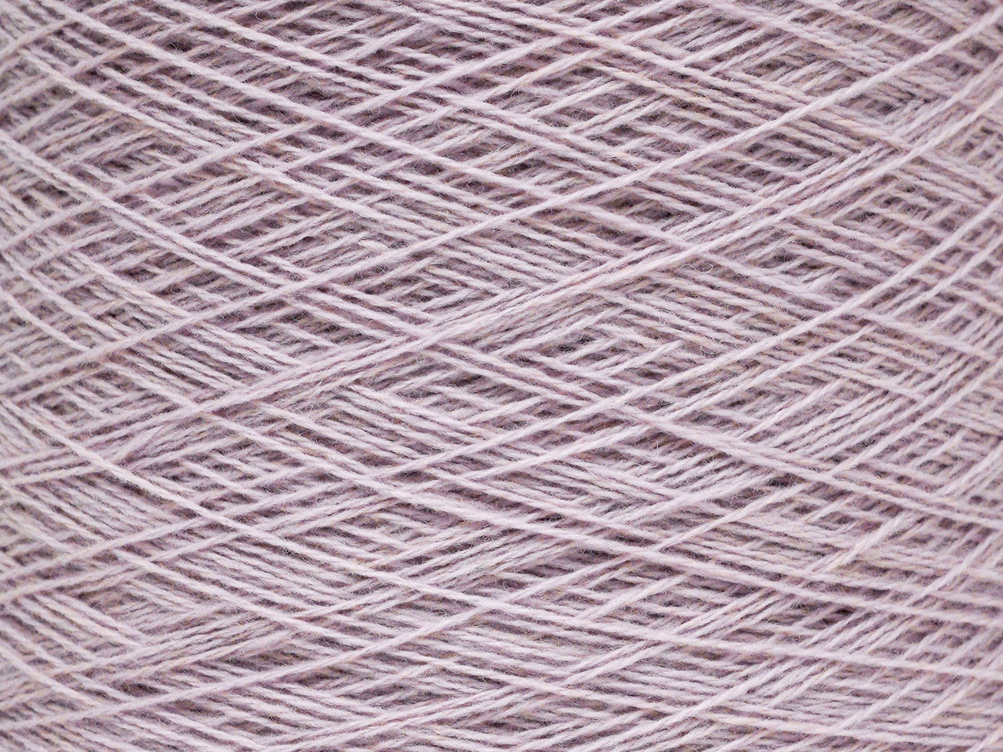 Dusty lilac soft merino wool in cone - 900g / 31,7oz.