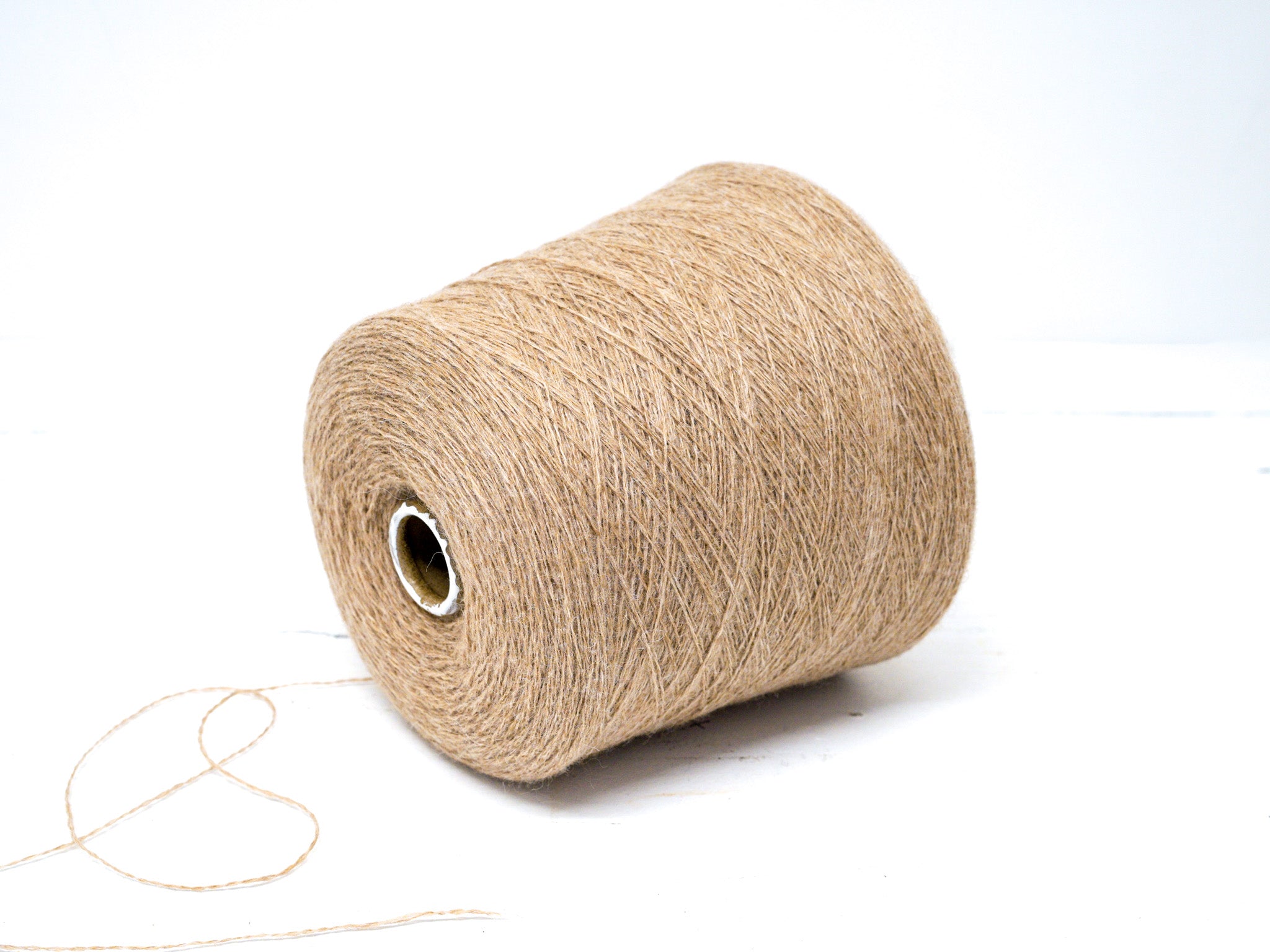 Undyed brown lace Alpaca Yarn in Cone 900g/4730m
