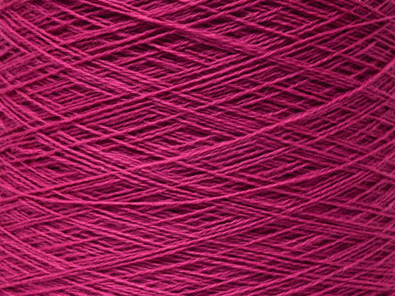 Fuchsia pink soft merino wool in cone - 900g / 31,7oz.