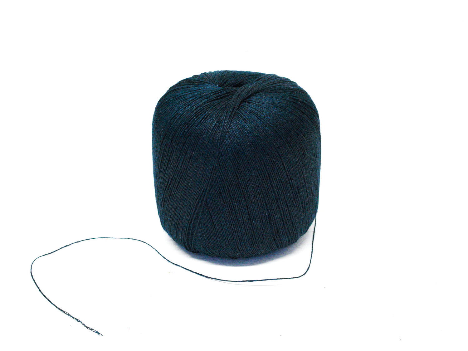 Emerald blue 100% linen yarn - 100g/600m