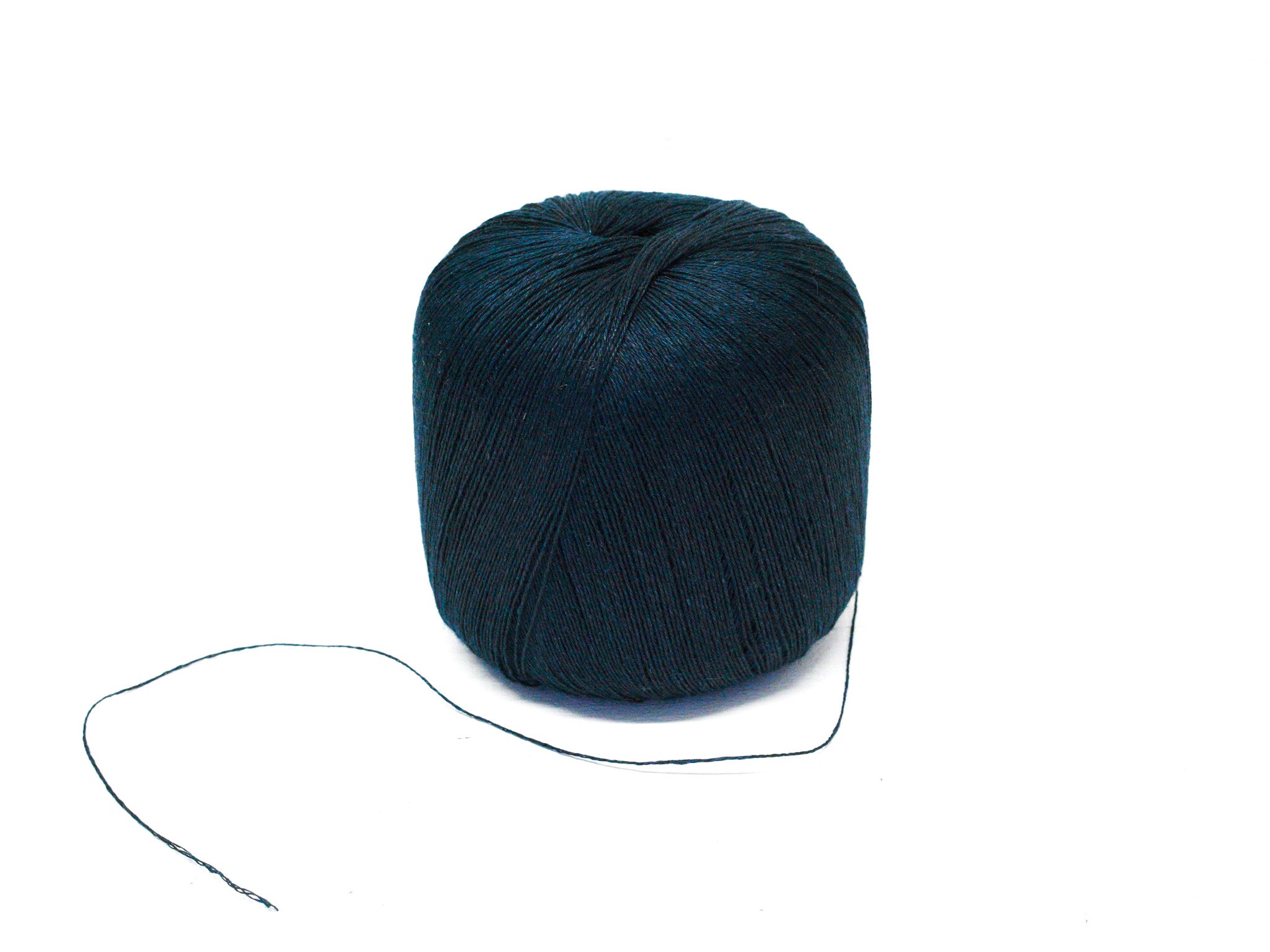 Emerald blue 100% linen yarn - 100g/600m