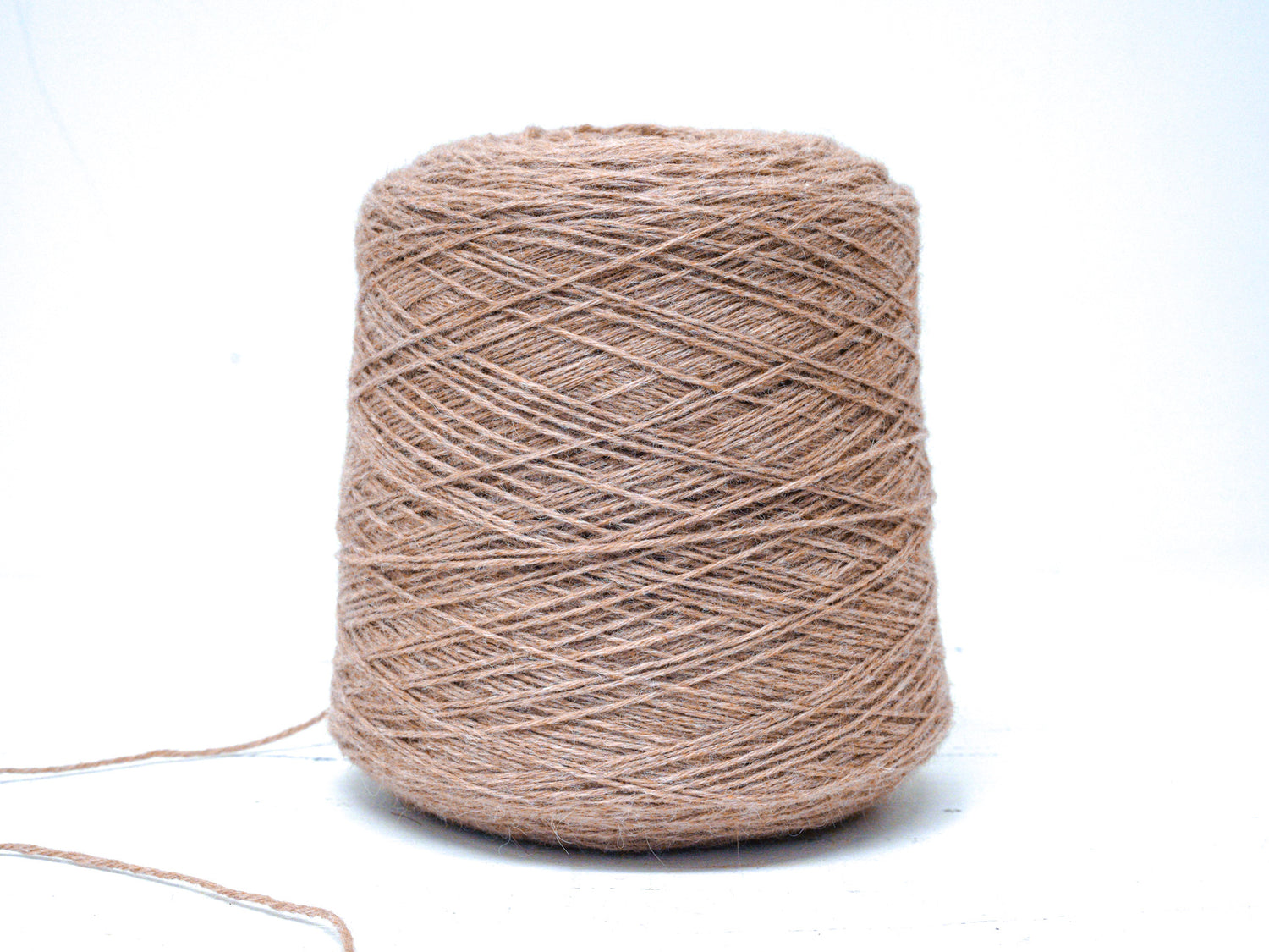 Undyed brown Alpaca Yarn in Cone 900g/1892m