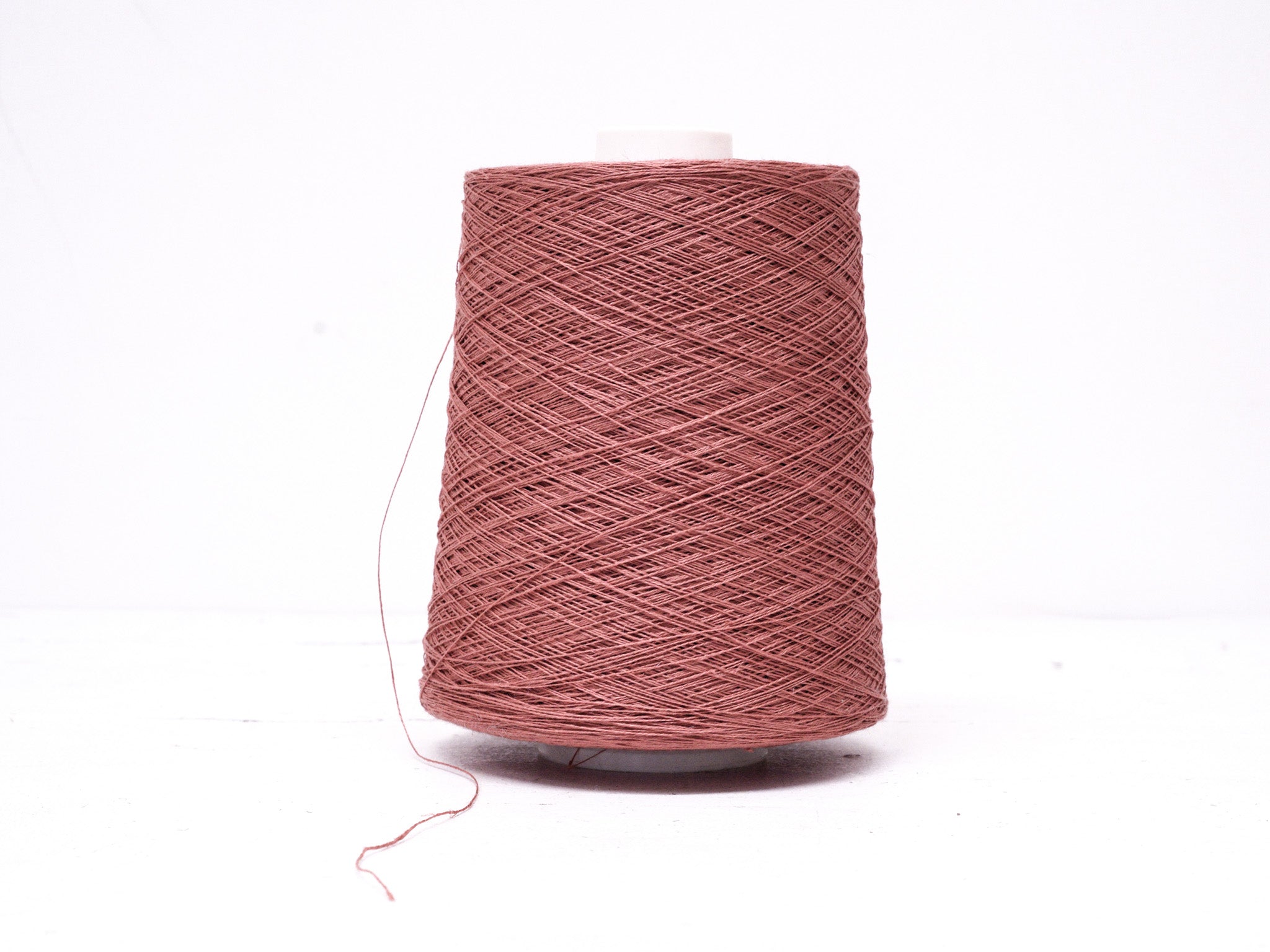 Meat red Linen Yarn: Baltic Flax, Lace Knitting, Crochet (100g/1000m in Cone)