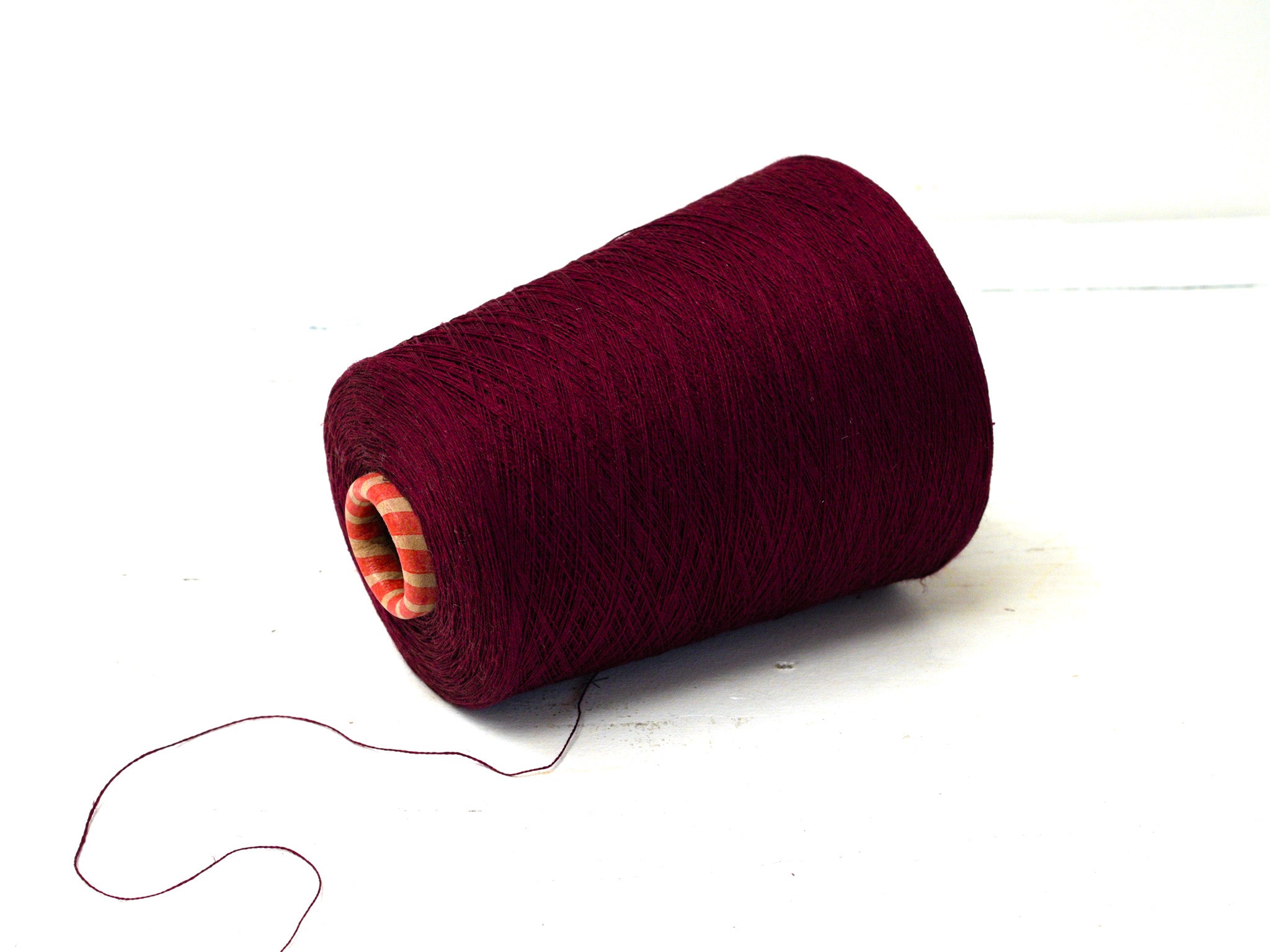 Burgundy red Linen Yarn: Baltic Flax, Lace Knitting, Crochet (100g/1000m in Cone)