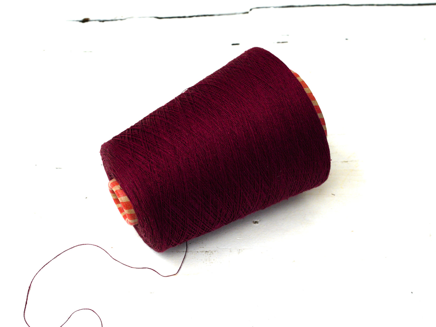 Burgundy red Linen Yarn: Baltic Flax, Lace Knitting, Crochet (100g/1000m in Cone)