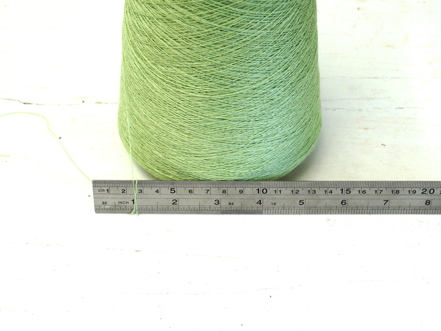 Green Linen Yarn: Baltic Flax, Lace Knitting, Crochet (100g/1000m in Cone)