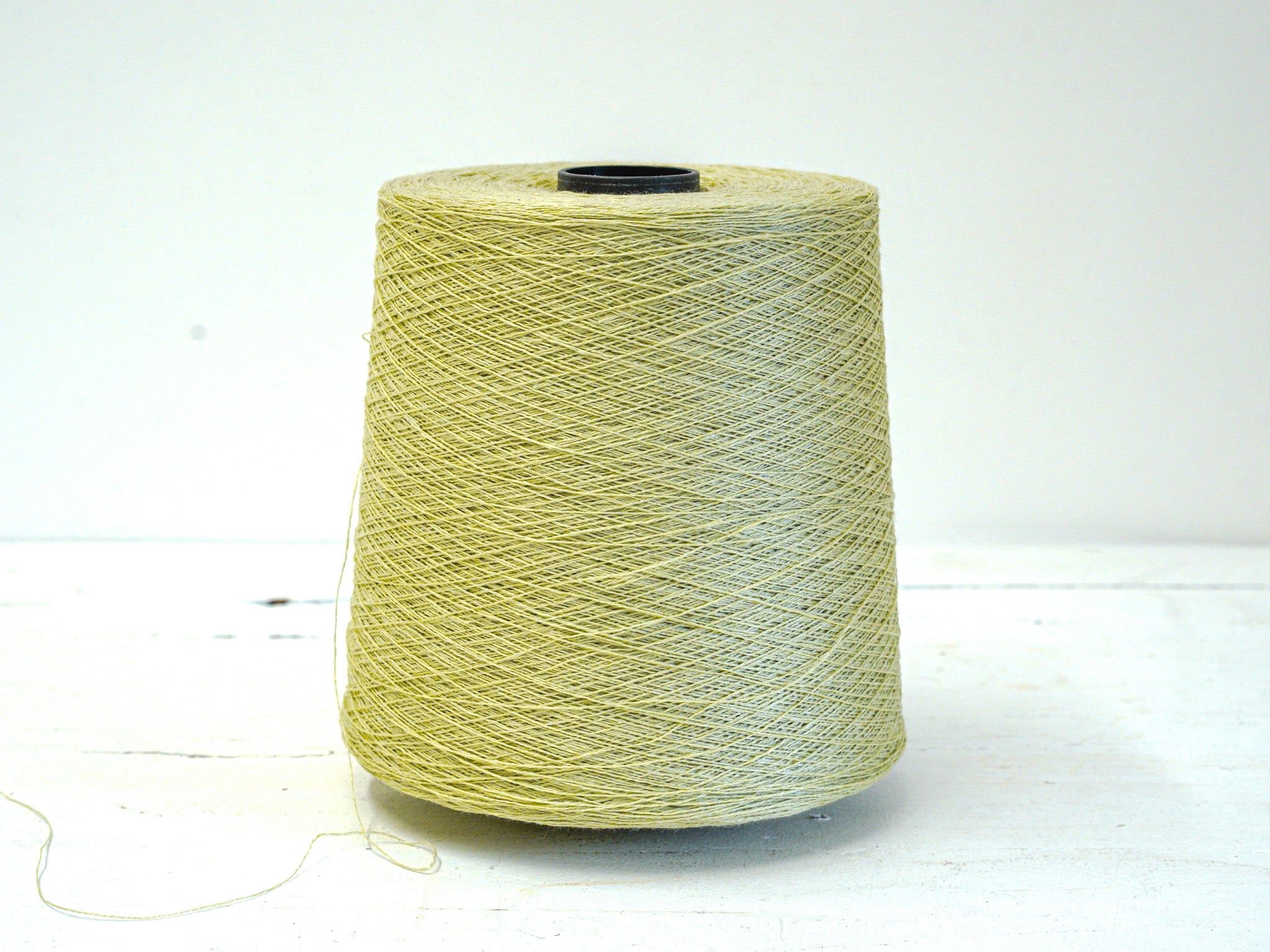 Pale Green Linen Yarn: Baltic Flax, Lace Knitting, Crochet (100g/1000m in Cone)
