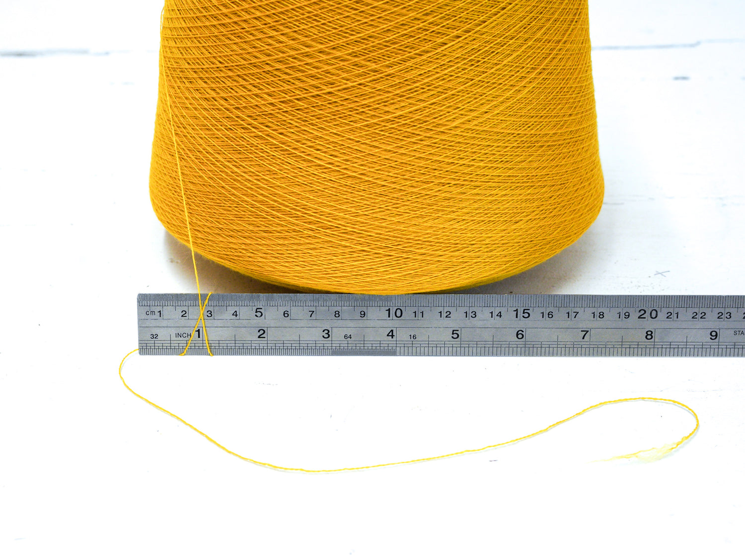 Golden mustard 19077 - 100% Extra Fine Merino Wool - Lana GATTO -100g/3,5oz