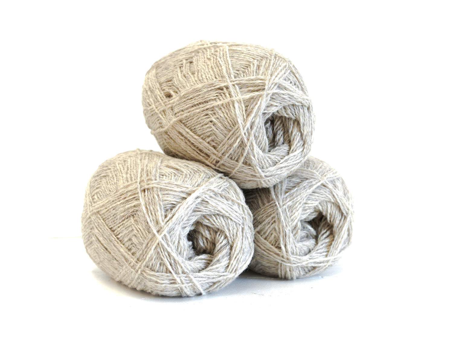 Grey-brown color New Zealand  fingering wool - 265