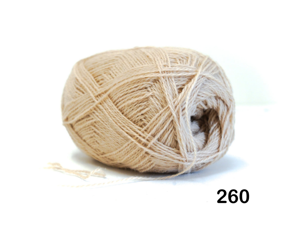 Beigefarbenes neuseeländisches Wollgarn - 260