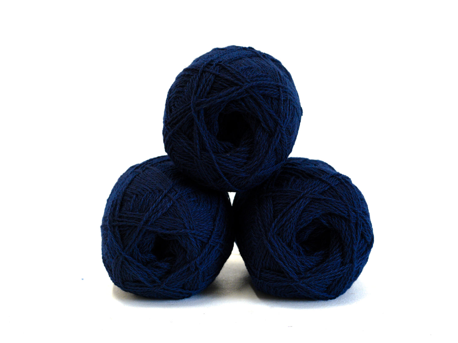 Dark blue New Zealand fingering wool yarn - 480