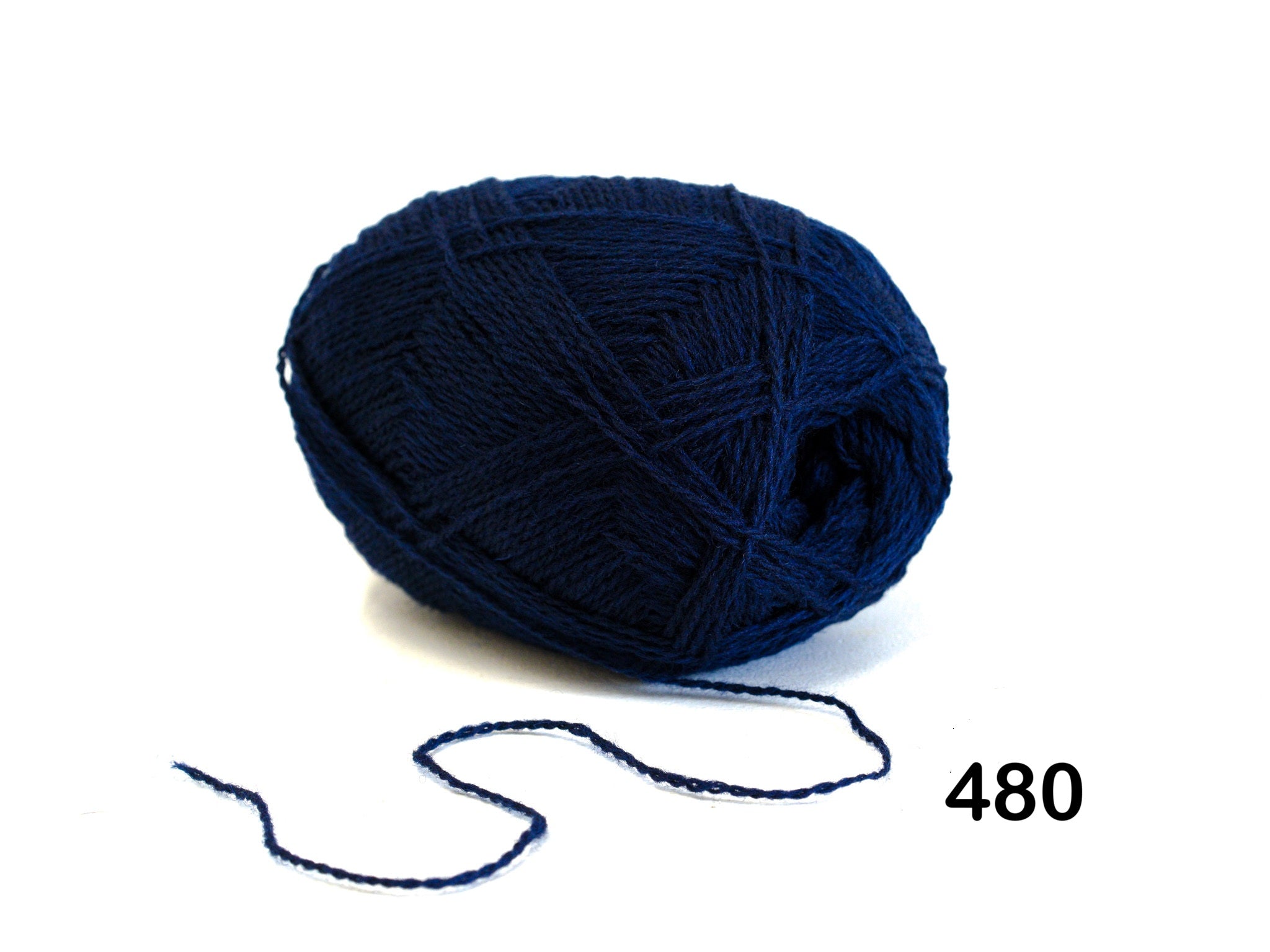 Dark blue New Zealand fingering wool yarn - 480