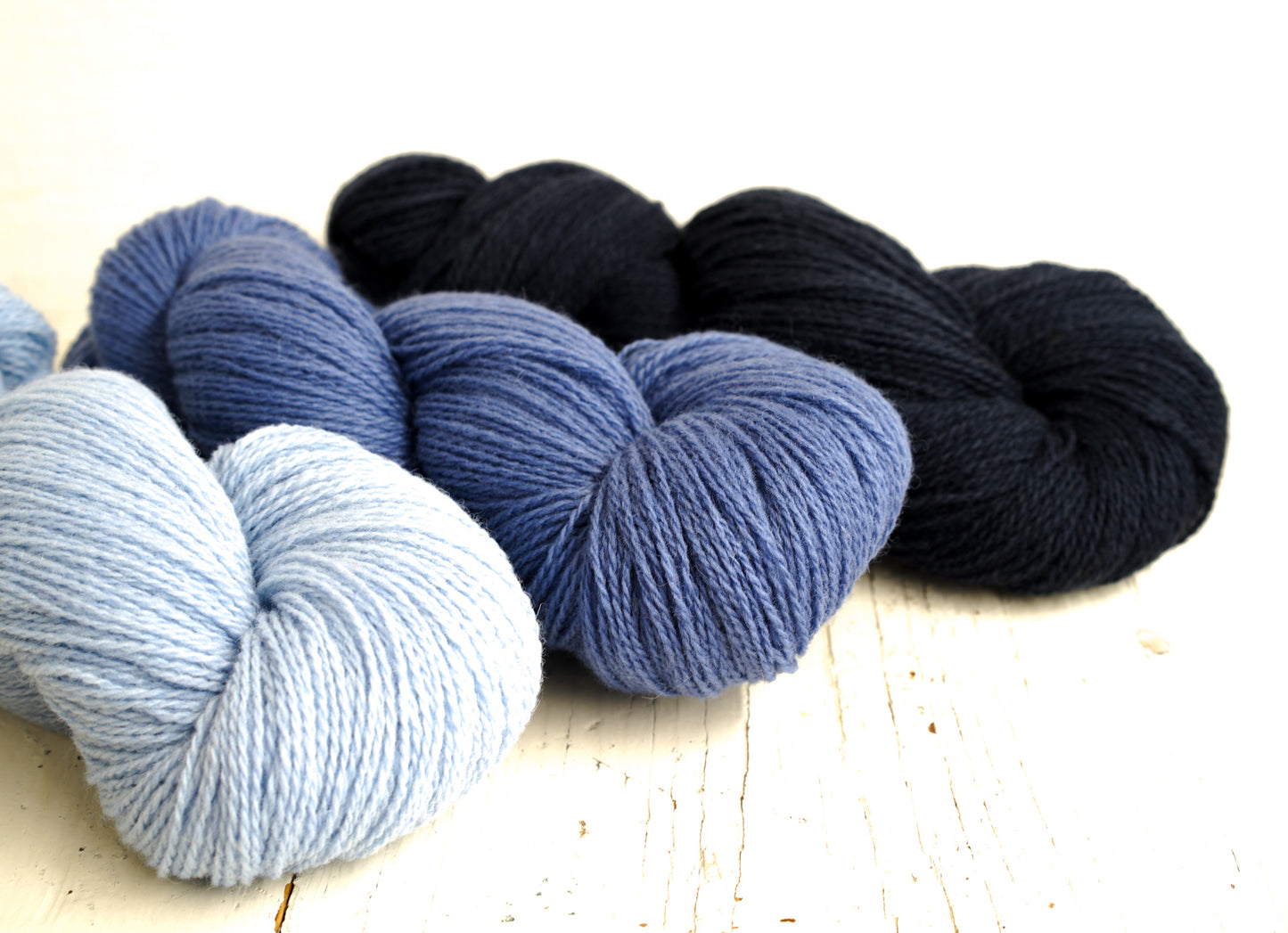 New Zealand wool yarn samples card in 52 colors