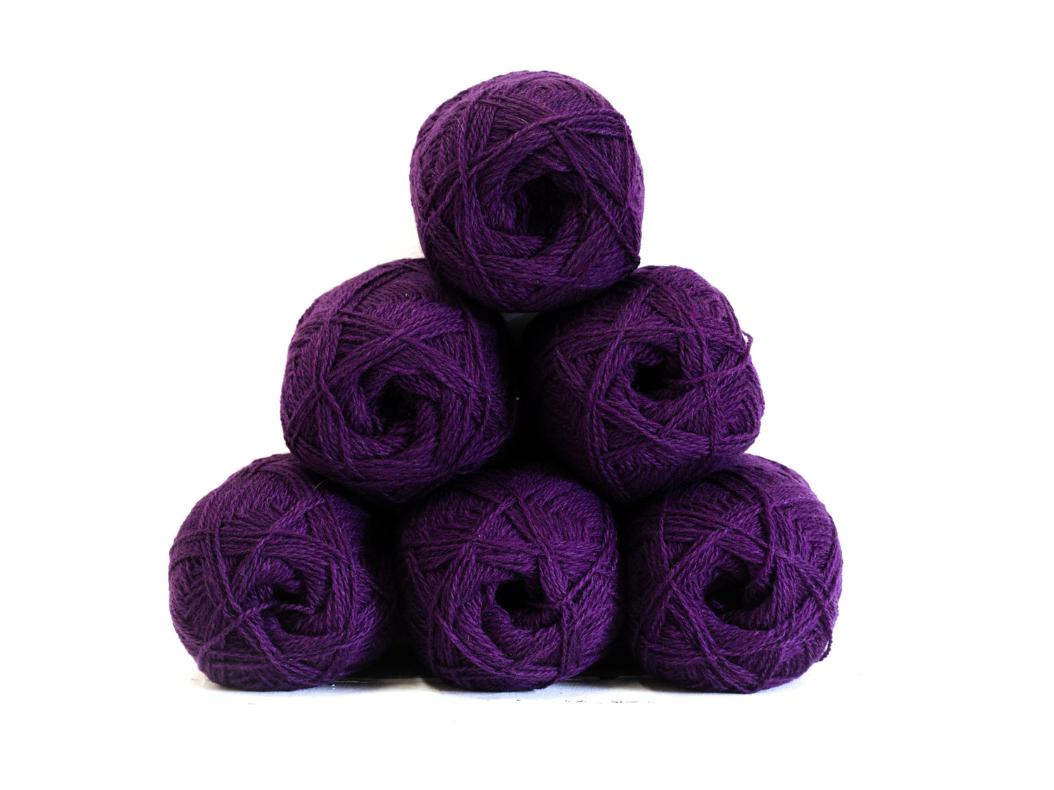 Purple New Zealand wool yarn - 109