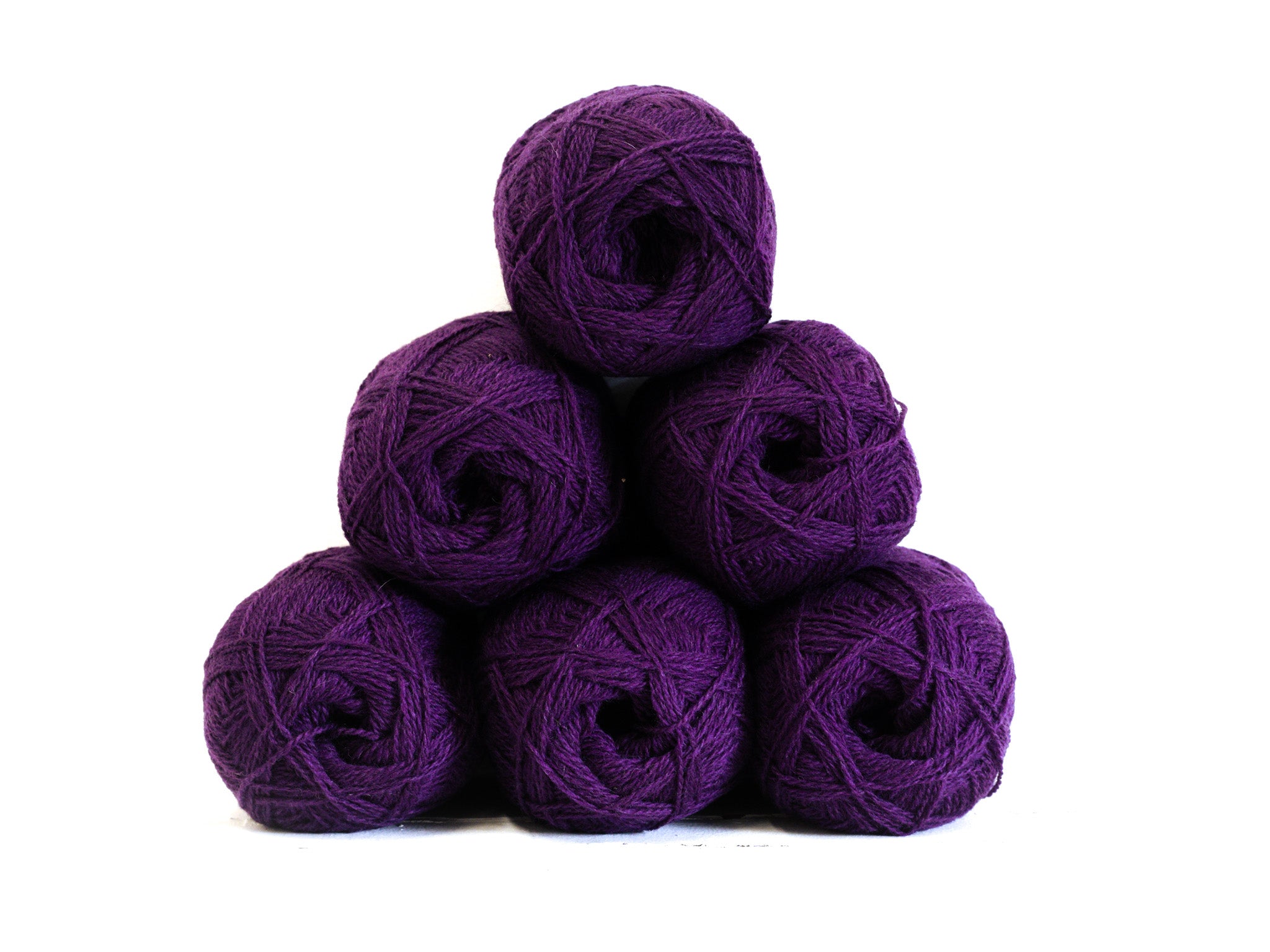 Purple New Zealand wool yarn - 109