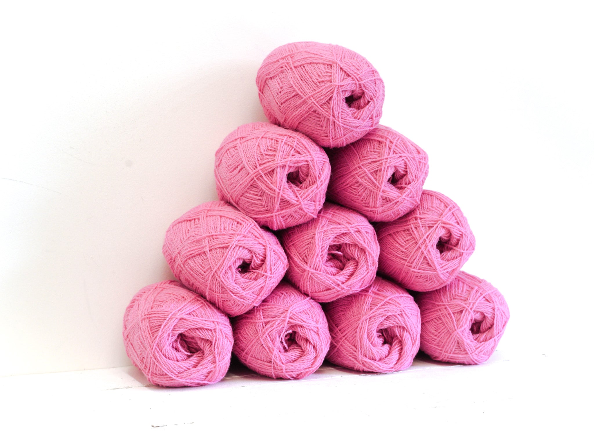 Rose berry New Zealand wool yarn - 105