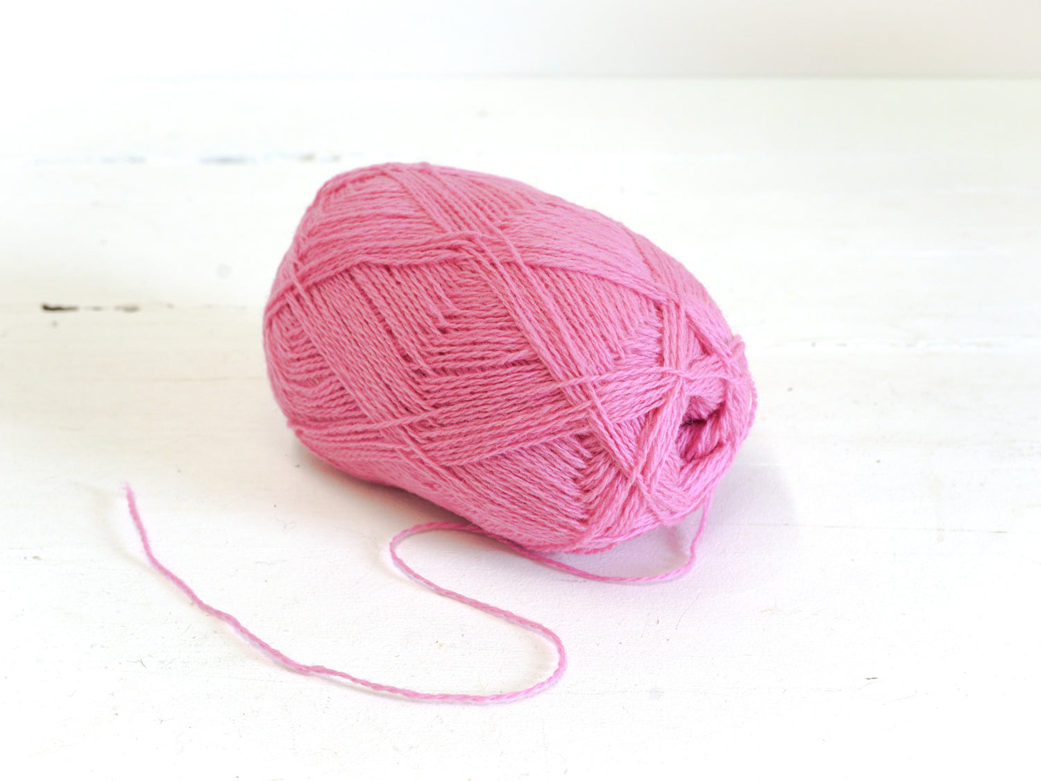 Rose berry New Zealand wool yarn - 105