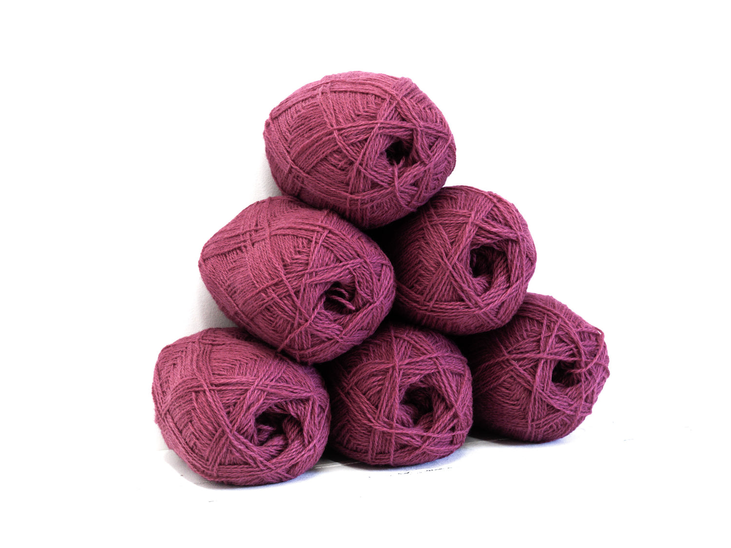 Berry pink New Zealand wool yarn - 540
