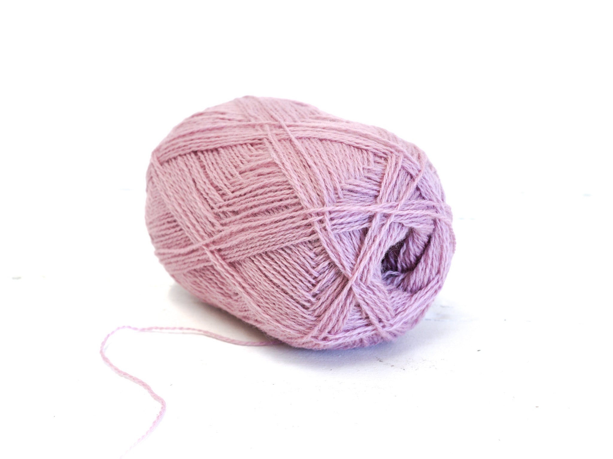 Ash rose color New Zealand wool yarn - 508
