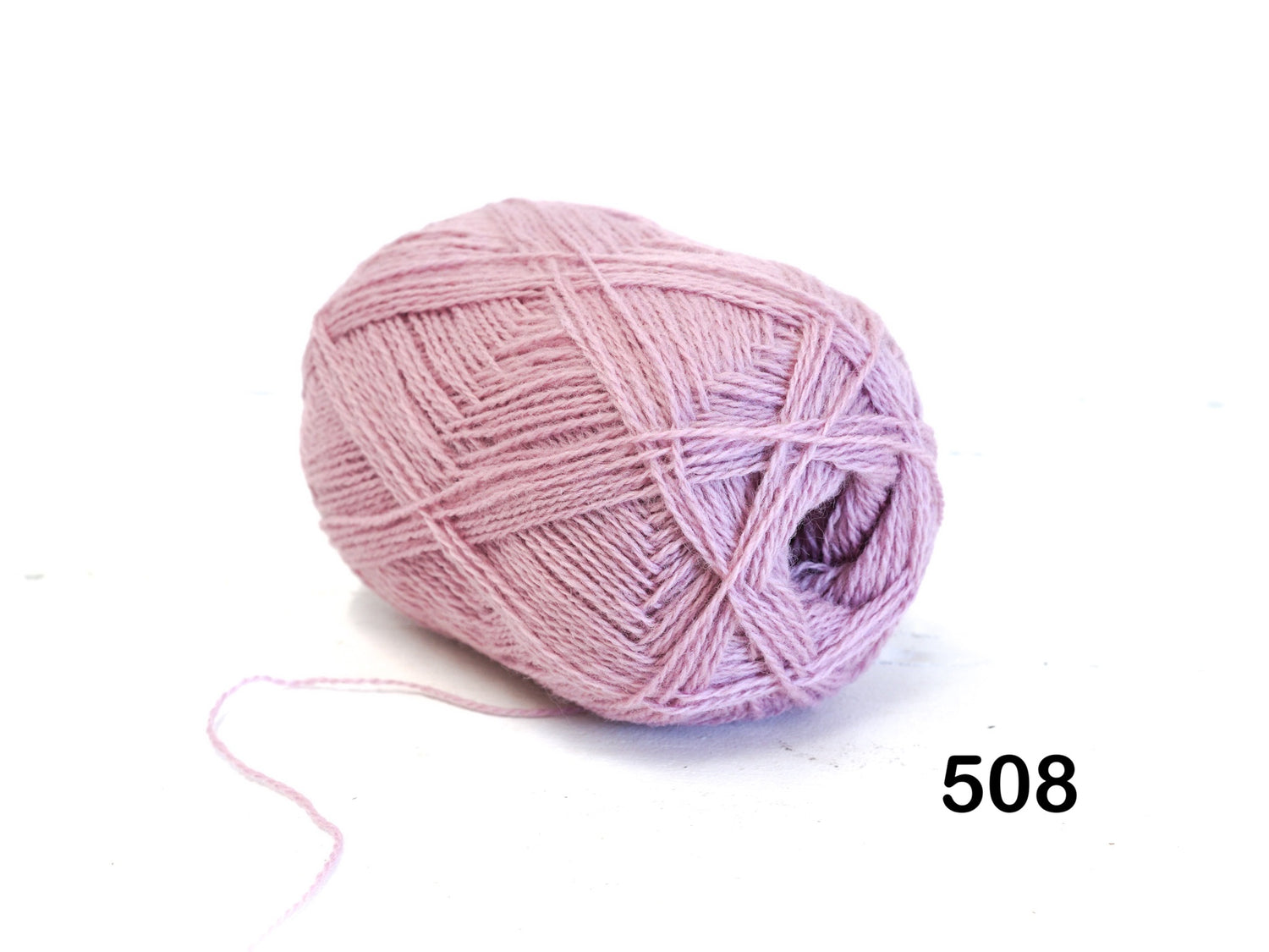Ash rose color New Zealand wool yarn - 508