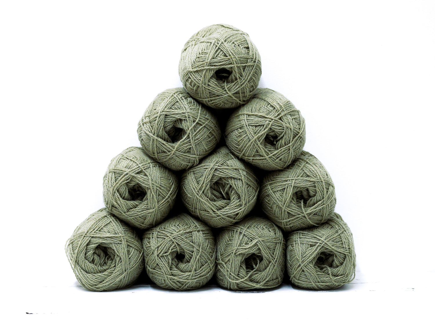 Olive green color New Zealand wool yarn - 325