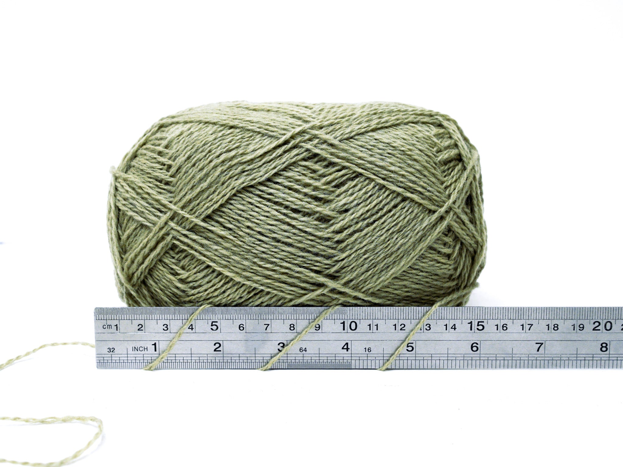 Olive green color New Zealand wool yarn - 325