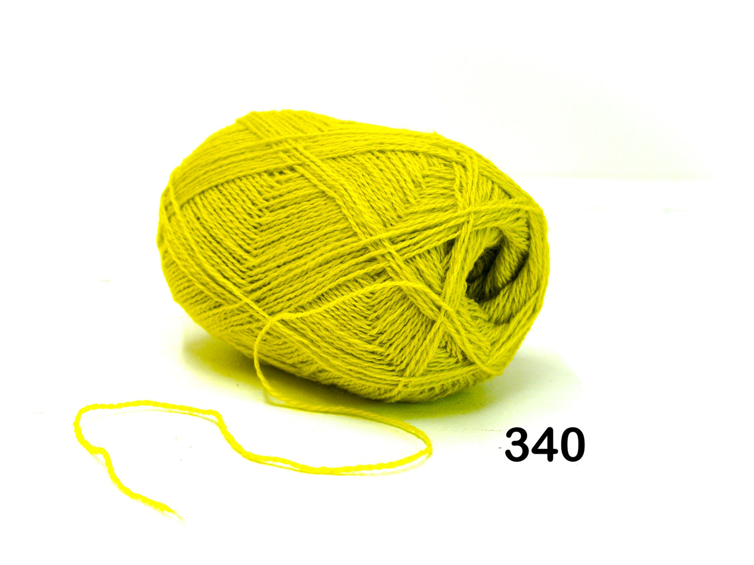 Vibrant yellow- green New Zealand wool yarn - 340