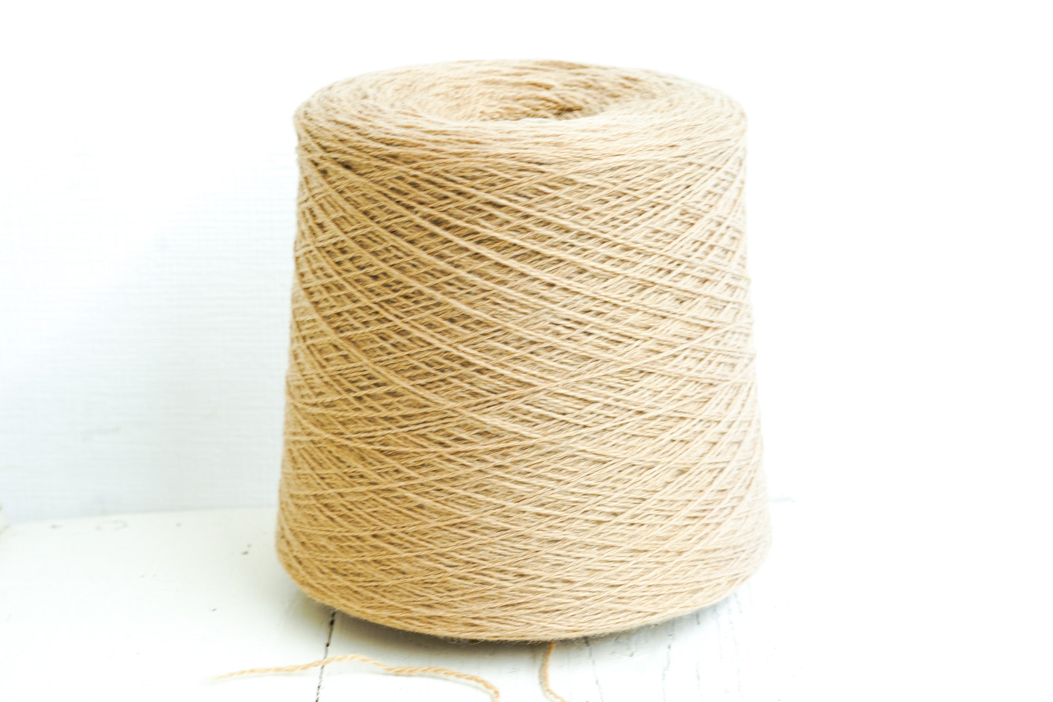 New Zealand sand brown color wool yarn - 262