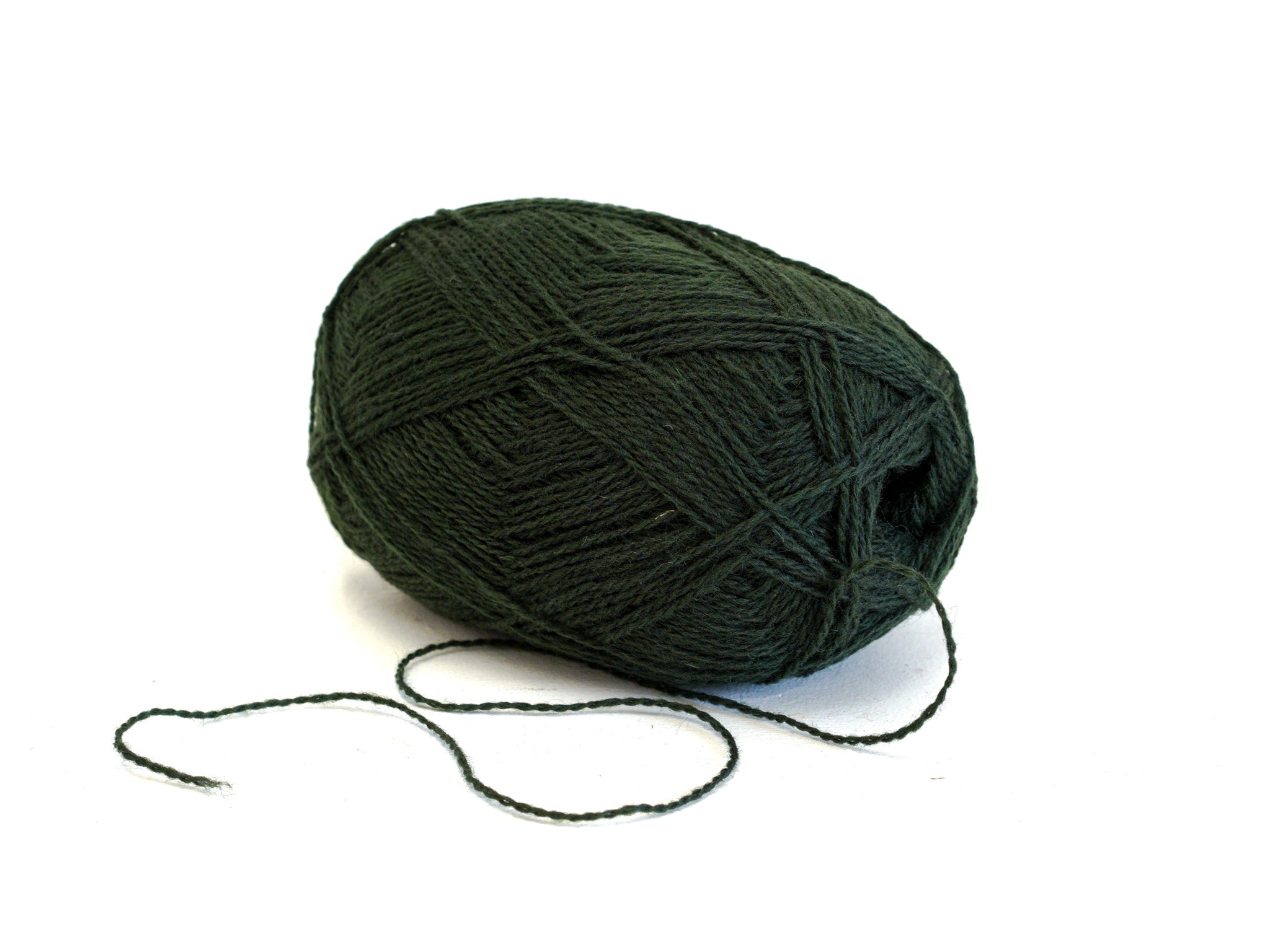 Deep Forest green New Zealand wool yarn - 360