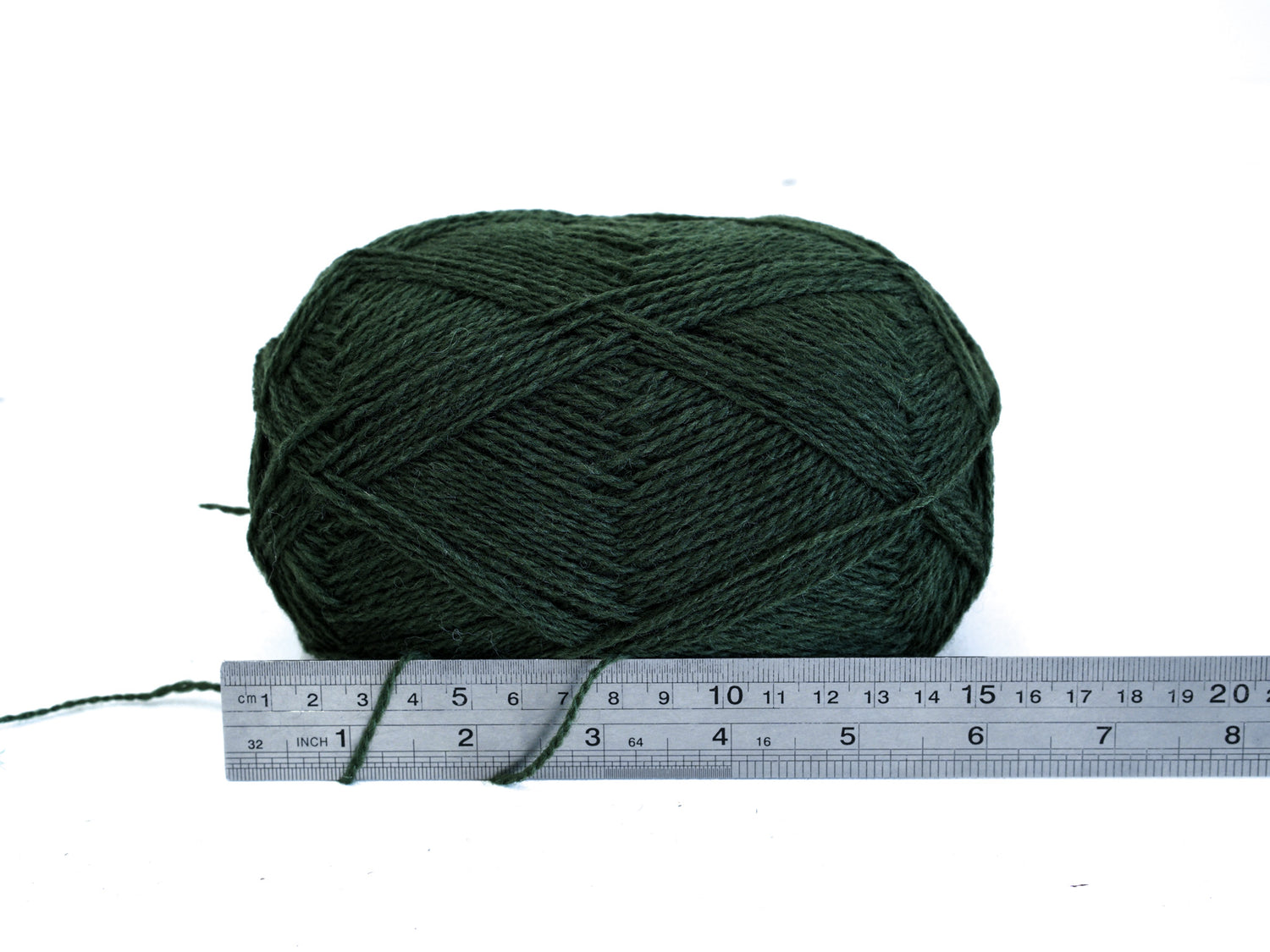 Deep Forest green New Zealand wool yarn - 360