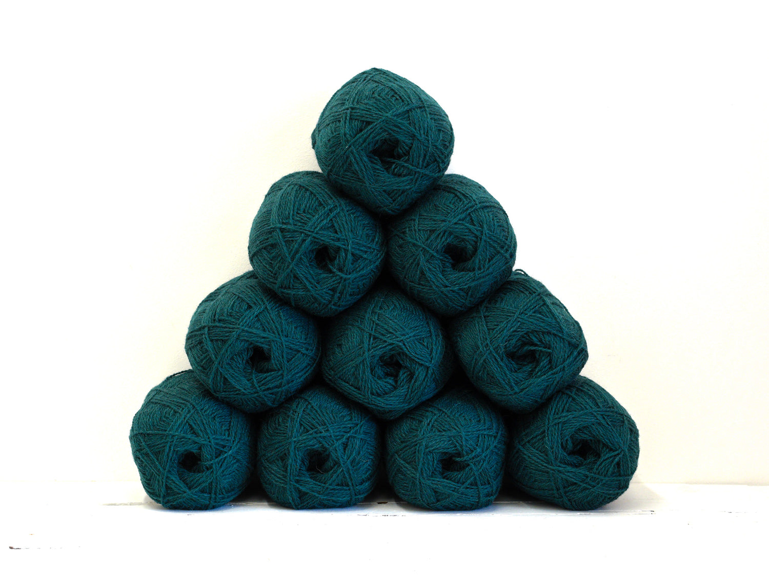 Emerald green New Zealand wool yarn - 380