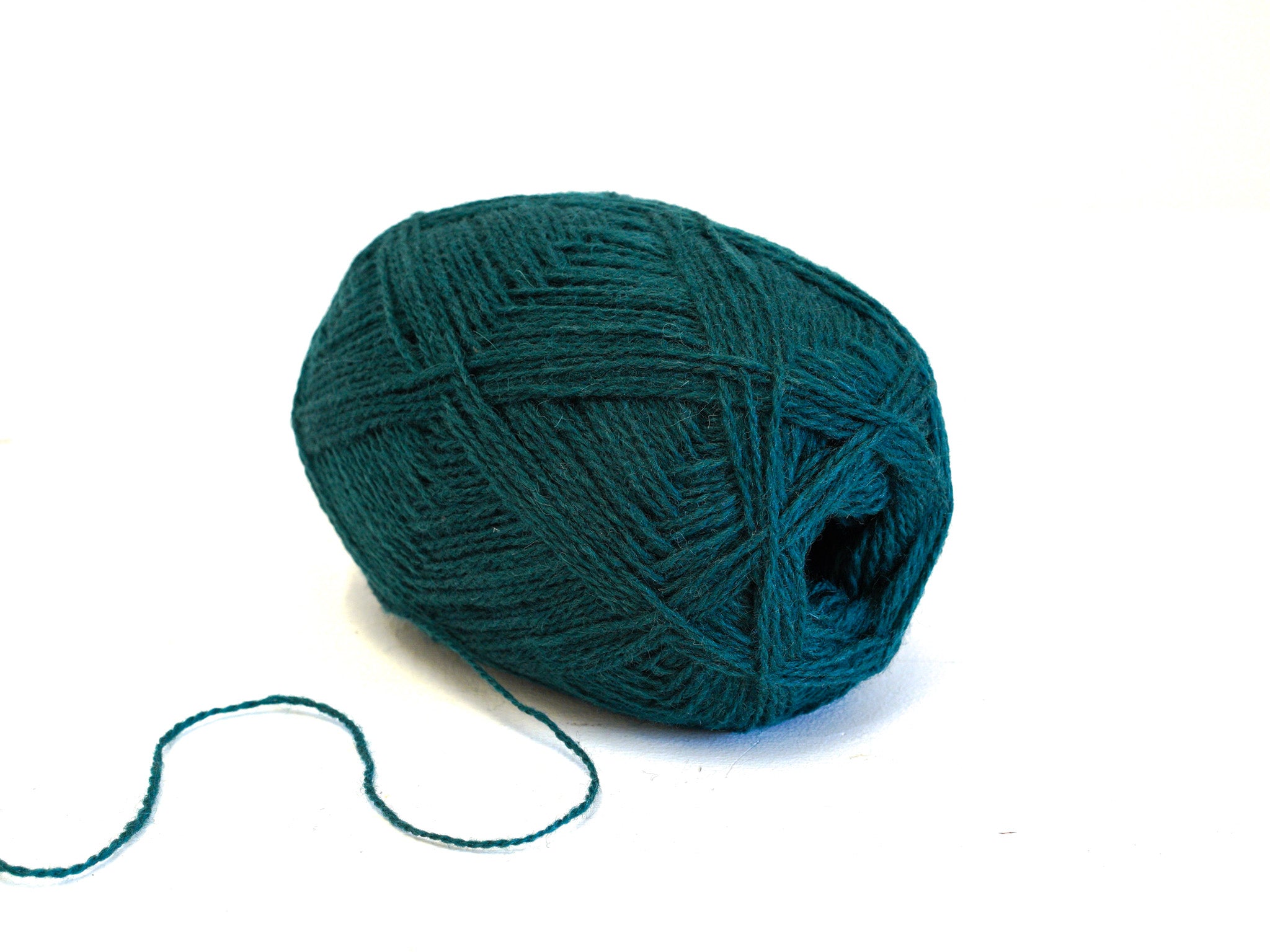 Emerald green New Zealand wool yarn - 380
