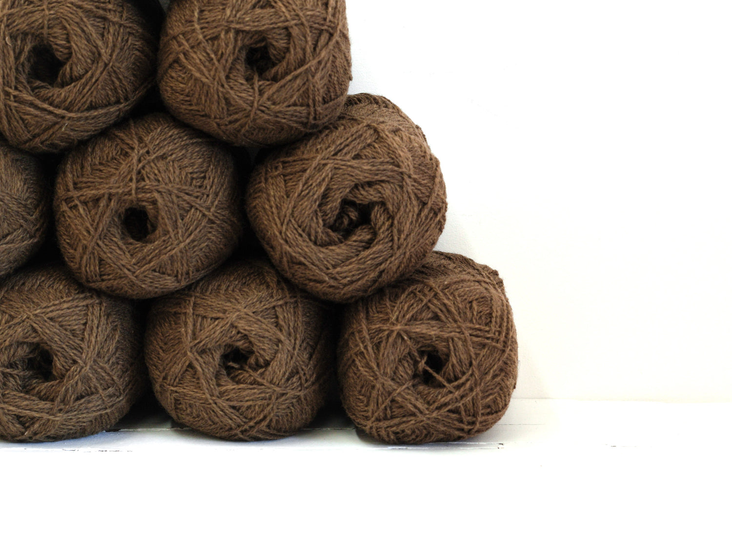Moss brown color New Zealand wool yarn - 268
