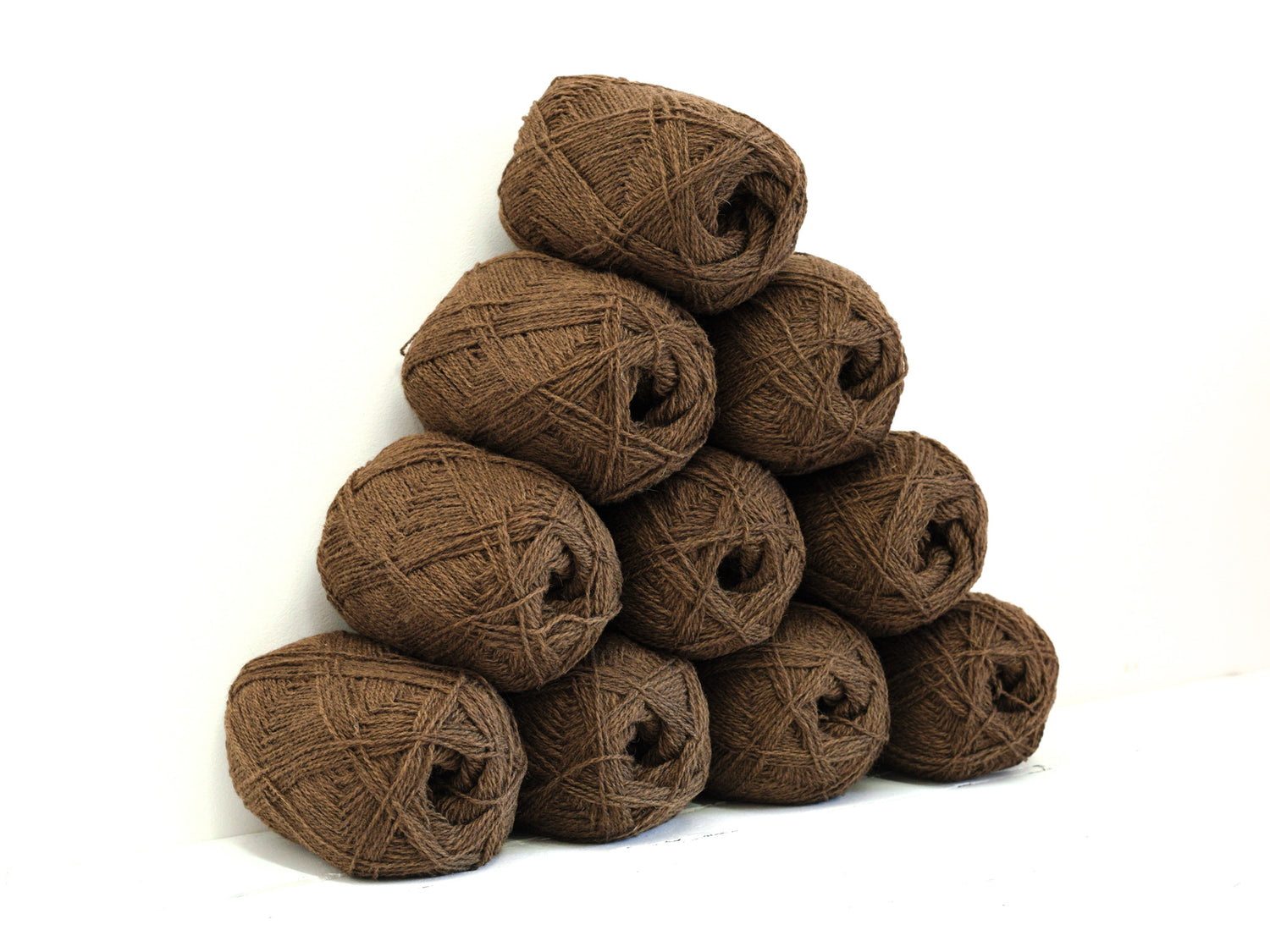 Moss brown color New Zealand wool yarn - 268